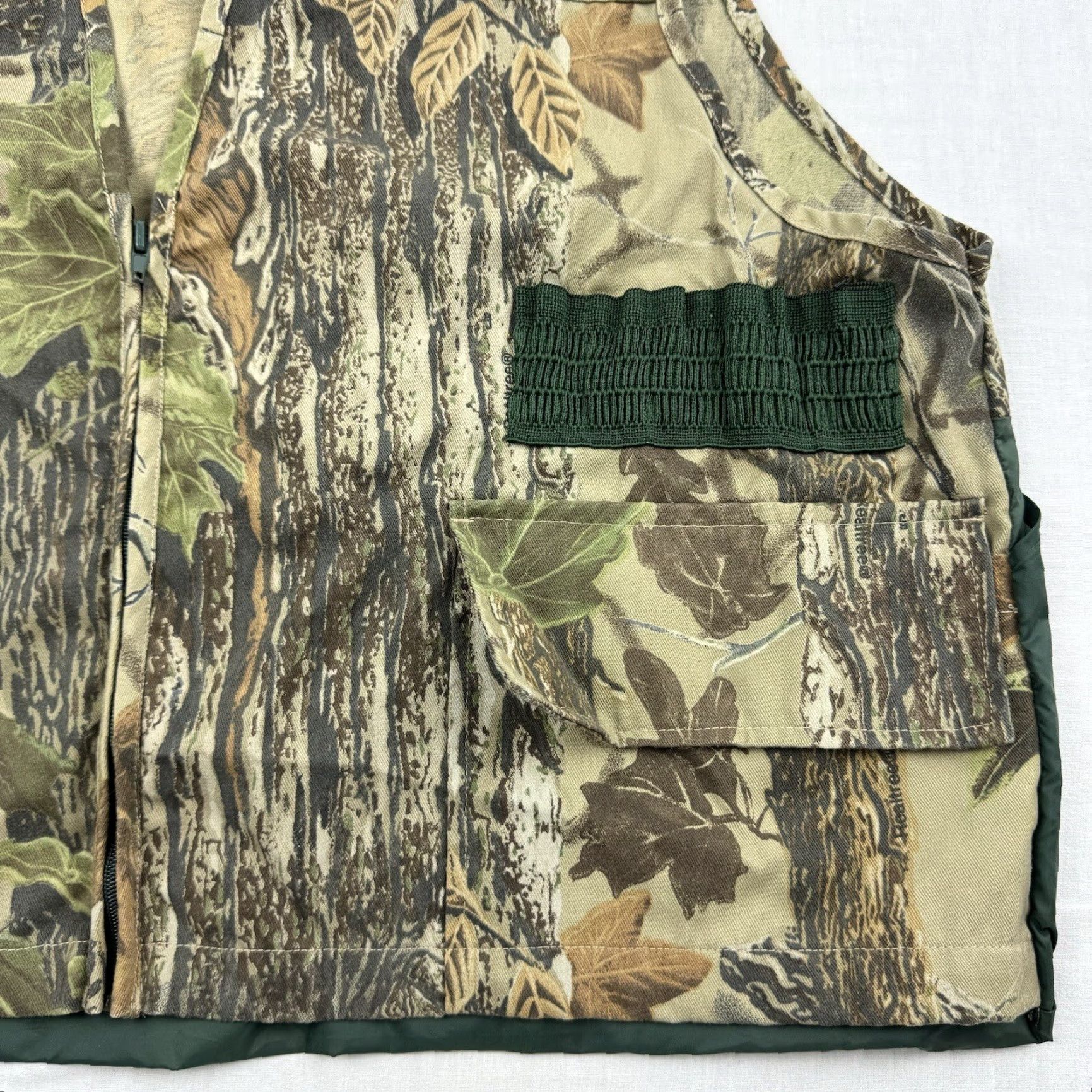 Vintage VINTAGE Ozark Trail Hunting Best Adult XL Green Camouflage Outdoor Nature Functional Vest Mens Size US XL / EU 56 / 4 - 2 Thumbnail