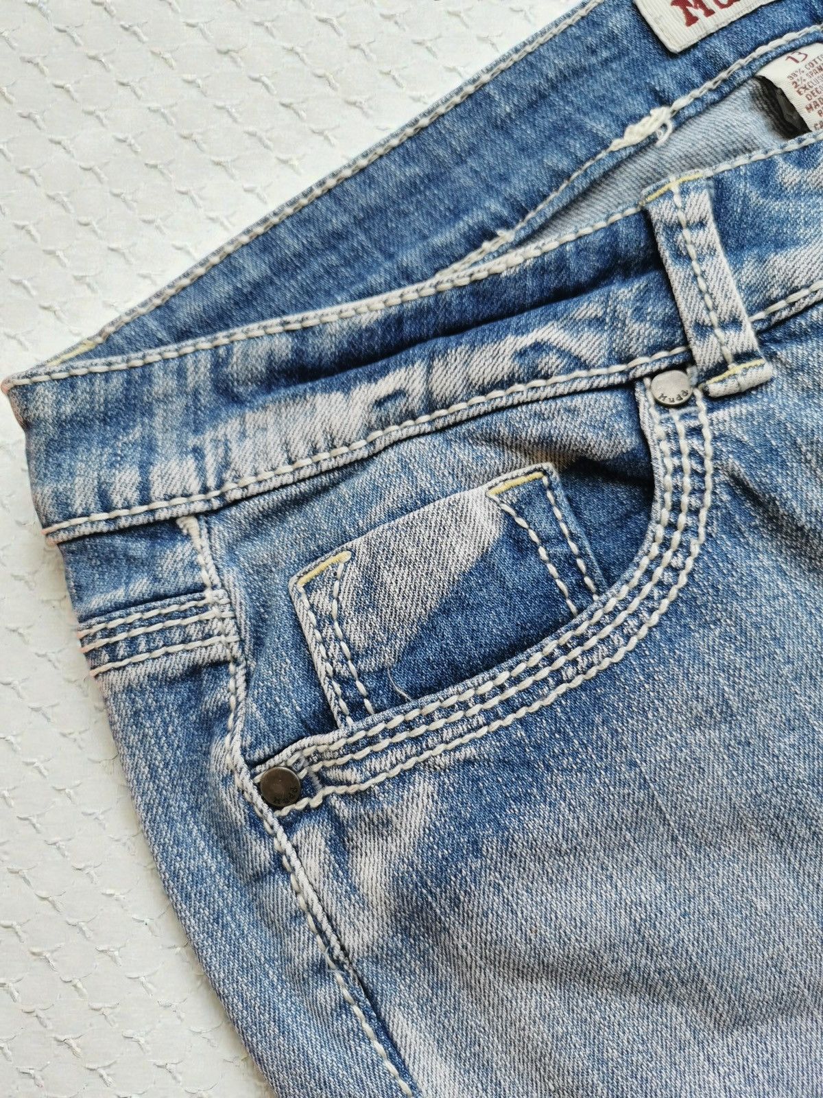 Le Grande Bleu (L.G.B.) Mudd Bootcut Flared Distressed Women Jeans LGB Size 33" - 9 Thumbnail