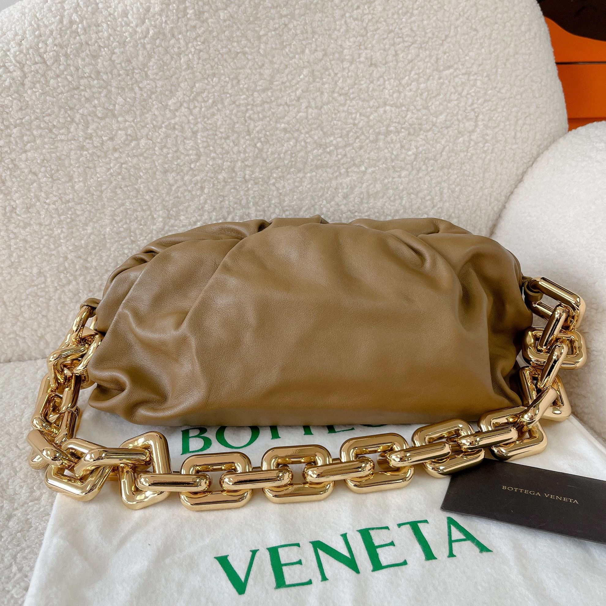 Bottega Veneta BV Pouch Cloud Bag 30x13x11 Size ONE SIZE - 1 Thumbnail