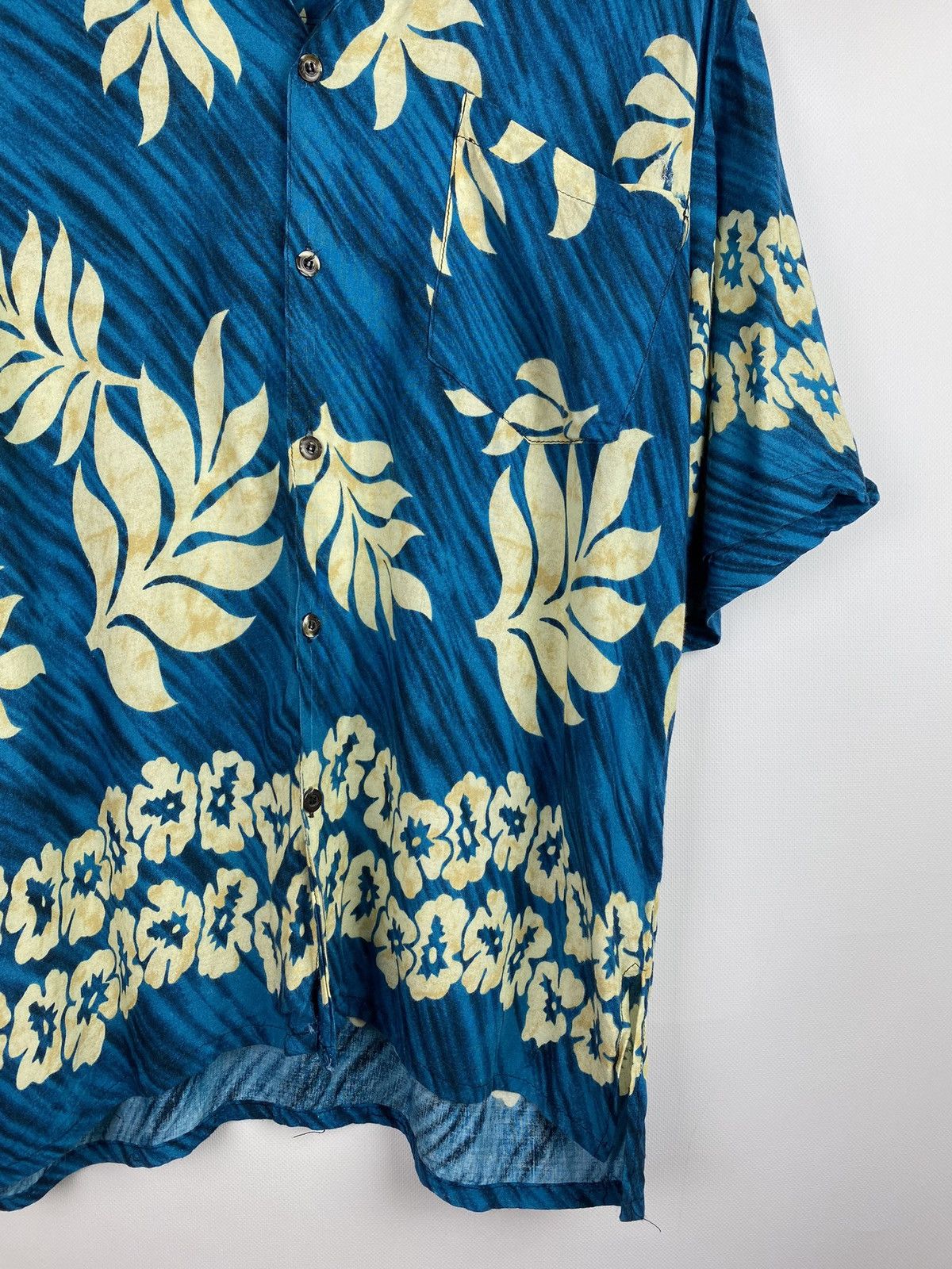 Vintage Vintage Hawaiian crazy shirt size L Size US L / EU 52-54 / 3 - 6 Thumbnail