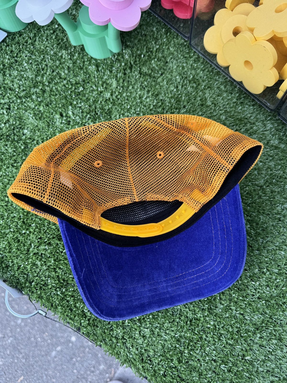 Von Dutch Vintage Suede Von Dutch Purple and Gold Lakers Trucker Hat Size ONE SIZE - 2 Thumbnail