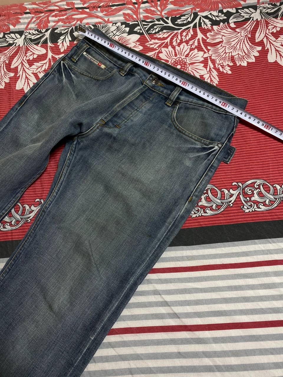 Diesel × Vintage Crazy Vintage Diesel Industries Baggy Denim Jeans Y2K Size US 34 / EU 50 - 17 Thumbnail