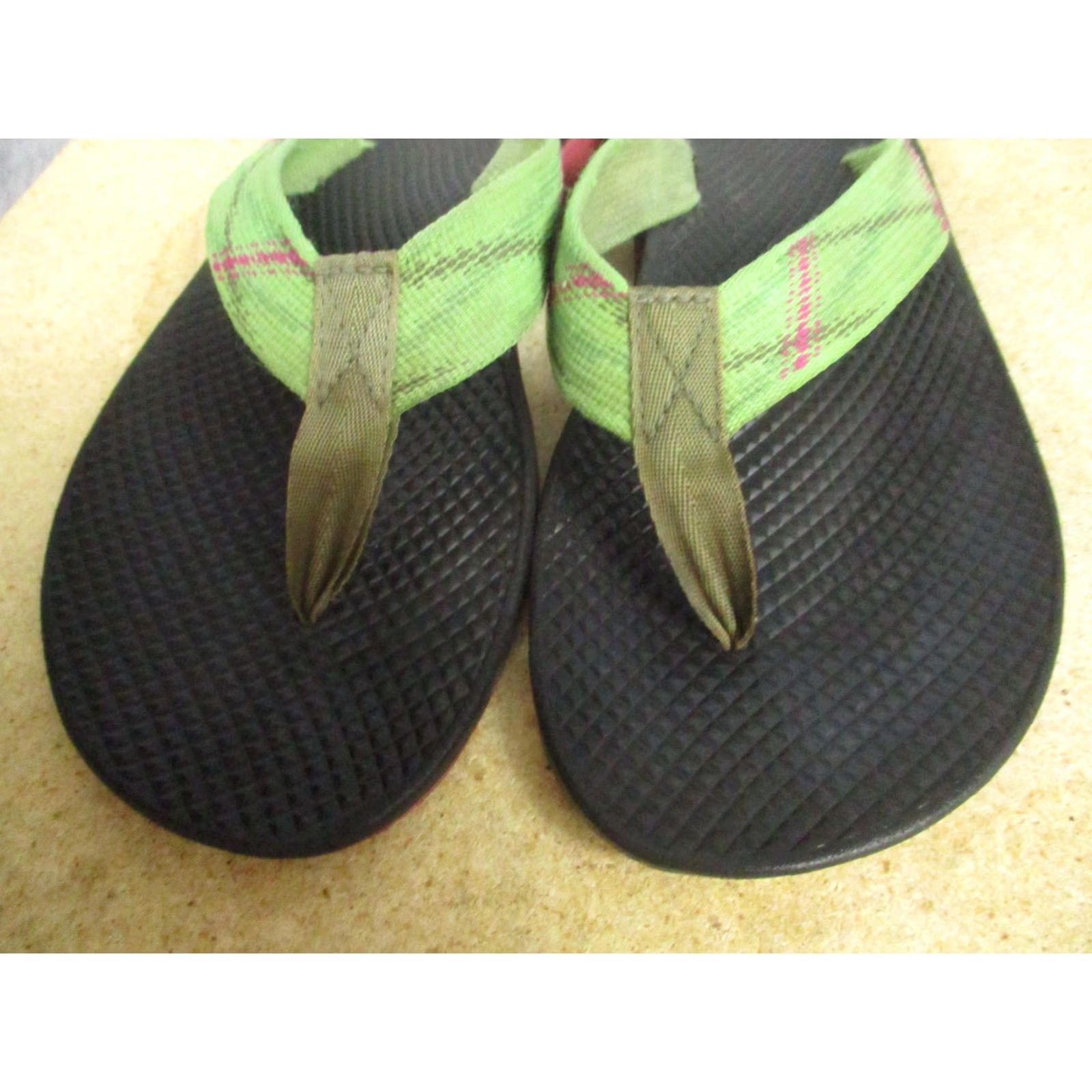 Chaco Chaco Flip Sandals Womens 9 Black Green Thong Flip Flops Outdoor EcoTread Sl ip On Size US 9 / IT 39 - 4 Thumbnail