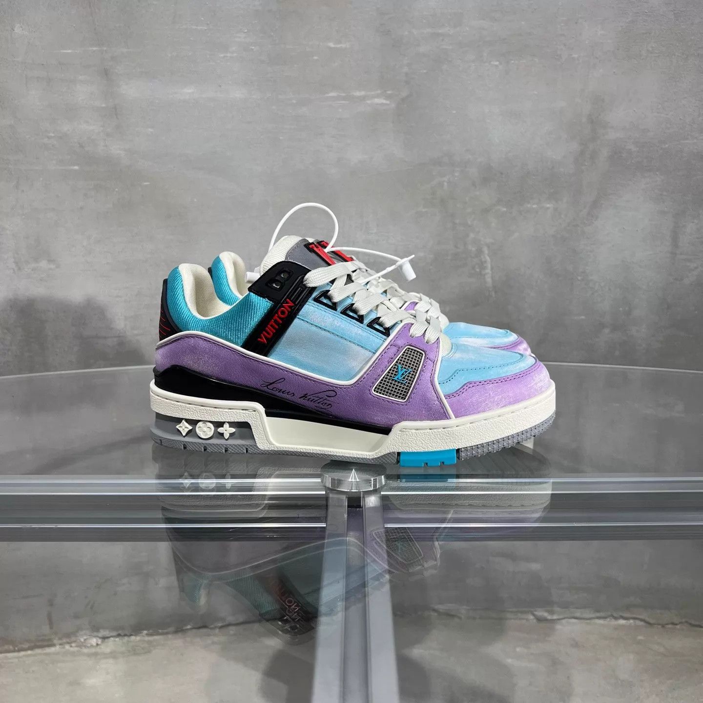 Louis Vuitton LOUIS VUITTON LV Trainer Macaron New With Box UK3.5 Size US 6 / IT 36 - 2 Thumbnail
