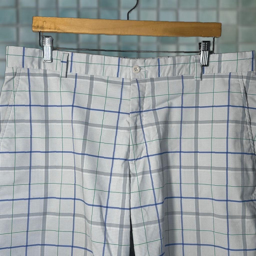 Nike Nike Golf Mens Plaid Golf Shorts 38 Black Chino Regular Mens Size 38 Short Inseam 12” Size US 38 / EU 54 - 1 Thumbnail