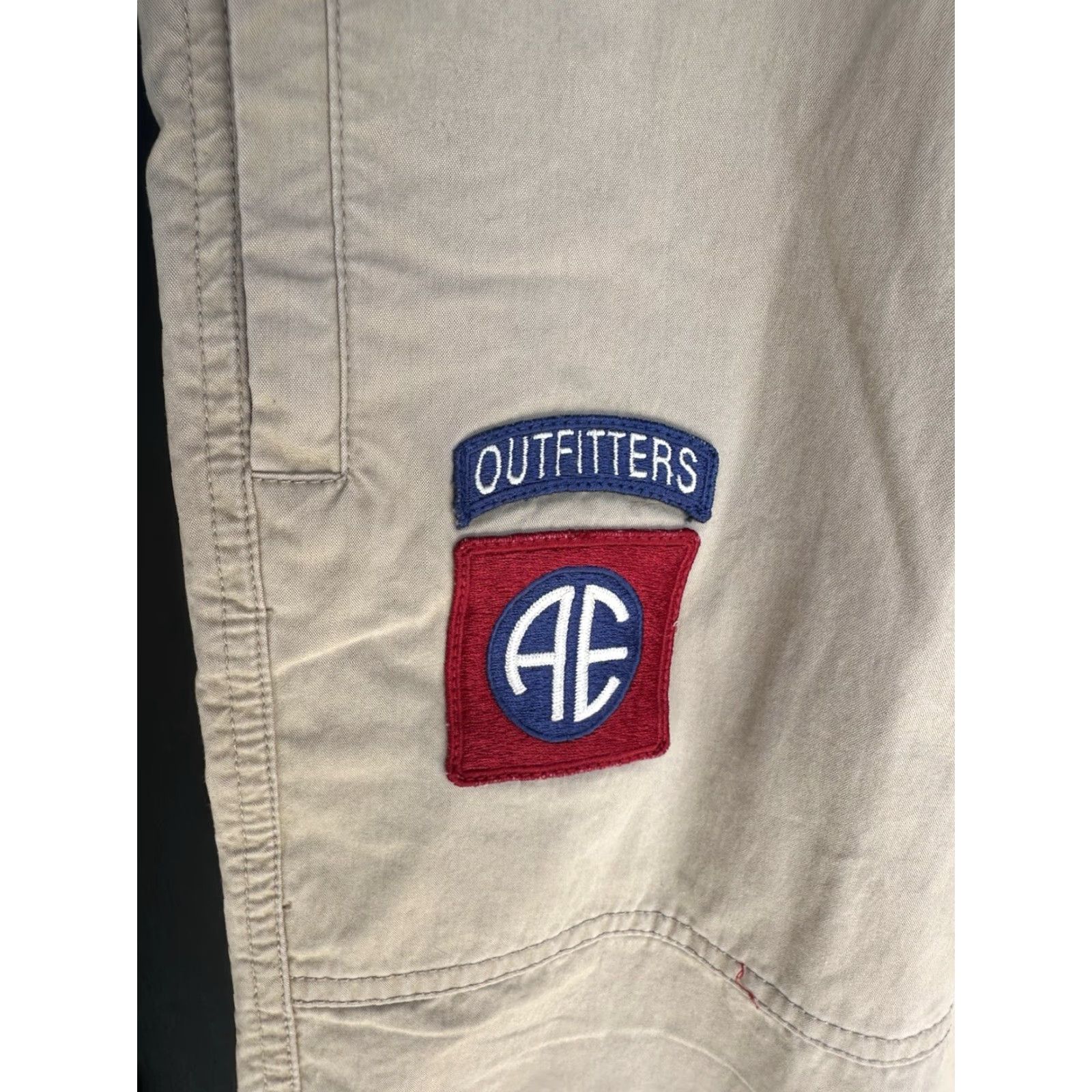 American Eagle Outfitters VINTAGE American Eagle Cargo Pants Mens Wide-Leg Beige 36 Inseam 30.5 Army Military Skater Baggy 36x32 Size US 36 / EU 52 - 5 Thumbnail