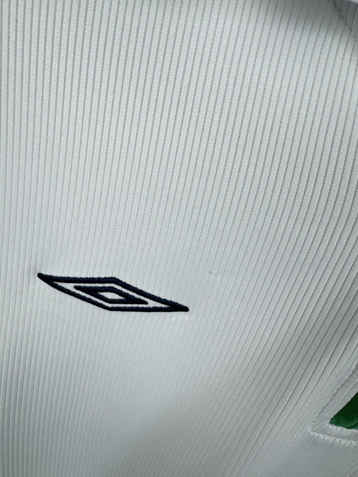 Umbro OFFICIAL UMBRO PRODUCT FAlreland SIZE L Size US L / EU 52-54 / 3 - 6 Thumbnail