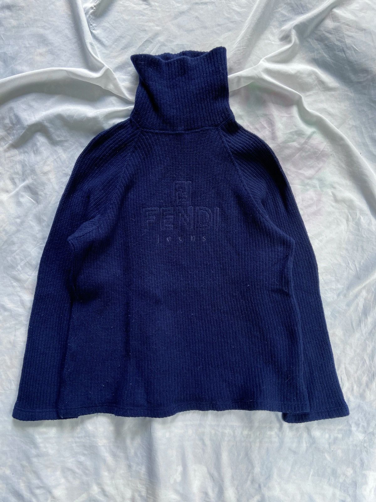 Fendi VINTAGE FENDI TURTLE NECK KNIT WEAR Size US M / EU 48-50 / 2 - 2 Thumbnail