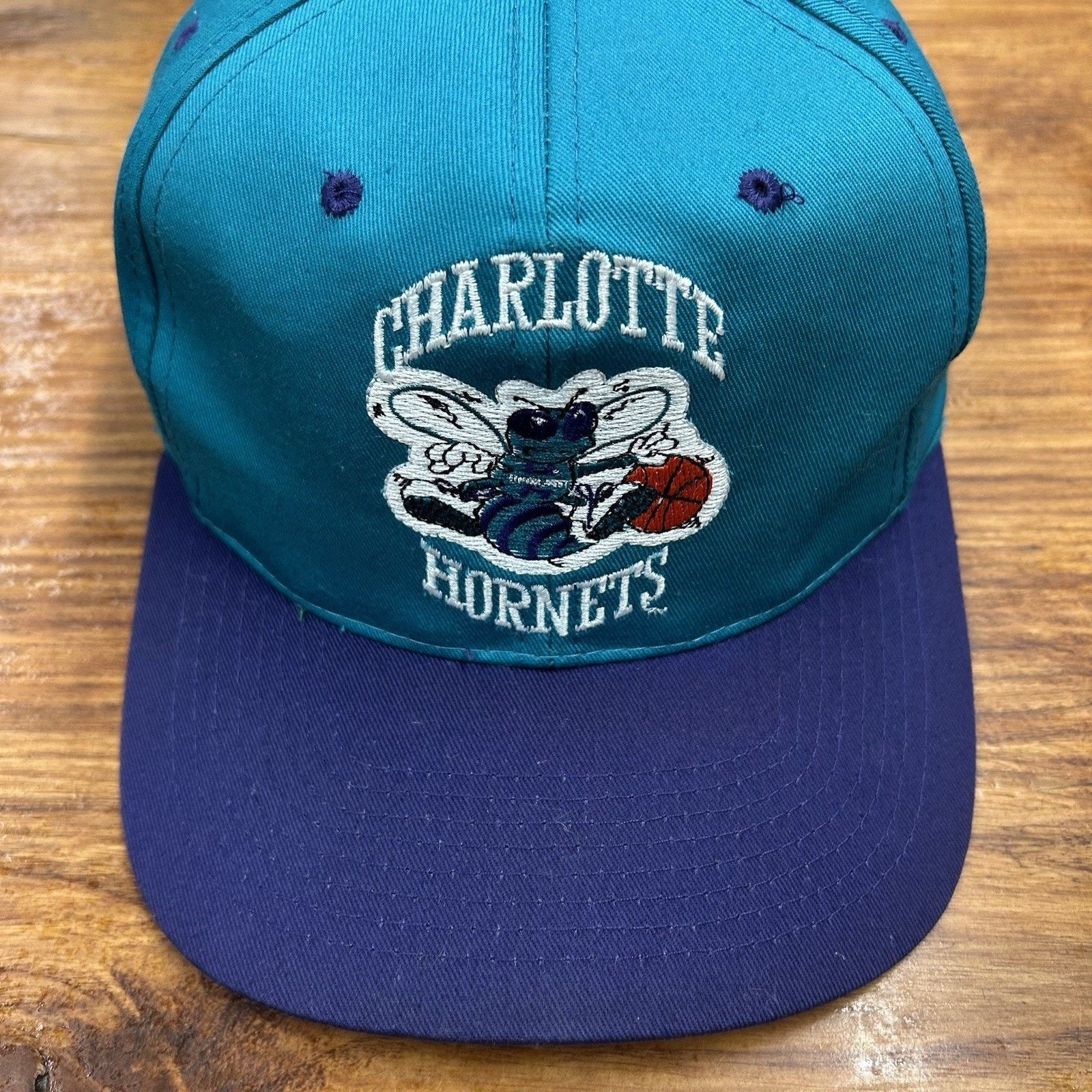NBA Vintage 90’s Charlotte Hornets Teal And Purple Snap Back Hat Size ONE SIZE - 2 Thumbnail
