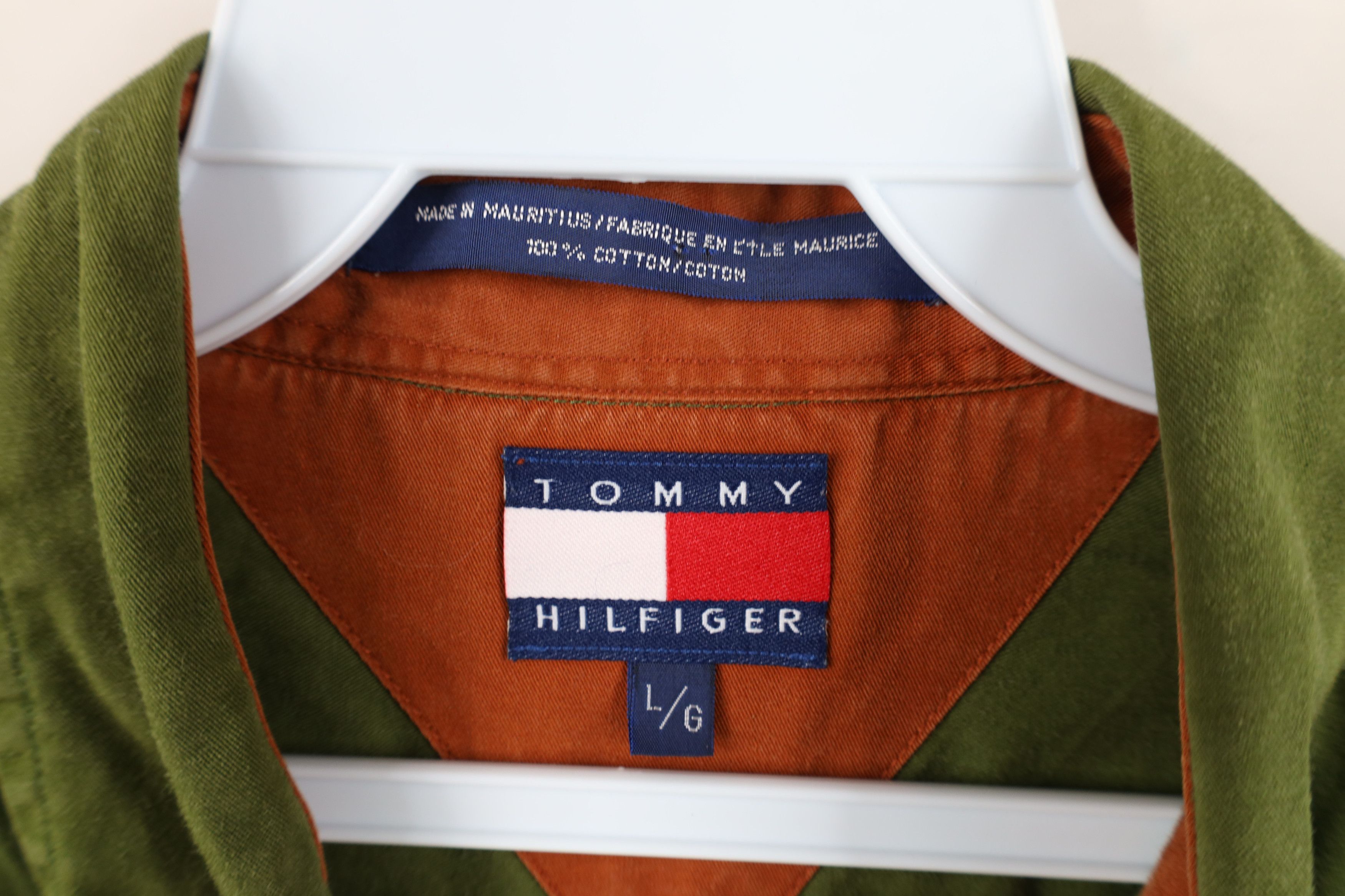 Tommy Hilfiger Vintage 90s Tommy Hilfiger Short Sleeve Button Down Shirt Size US L / EU 52-54 / 3 - 9 Thumbnail