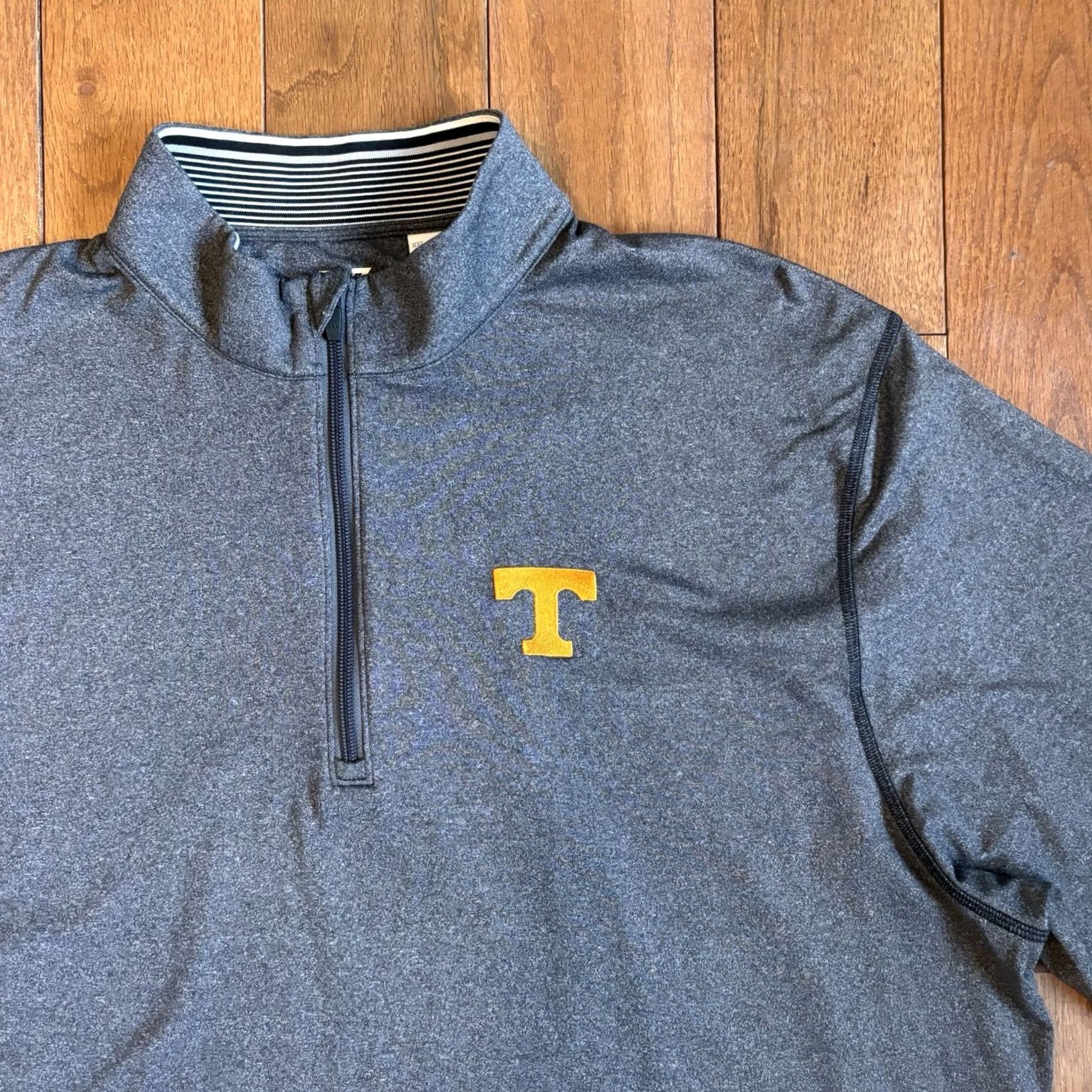 Cutter & Buck VINTAGE Mens Cutter & Buck CB DryTec Golf 1/2 Zip Pullover Tennessee Volunteers Gray XXL Size US XXL / EU 58 / 5 - 4 Thumbnail