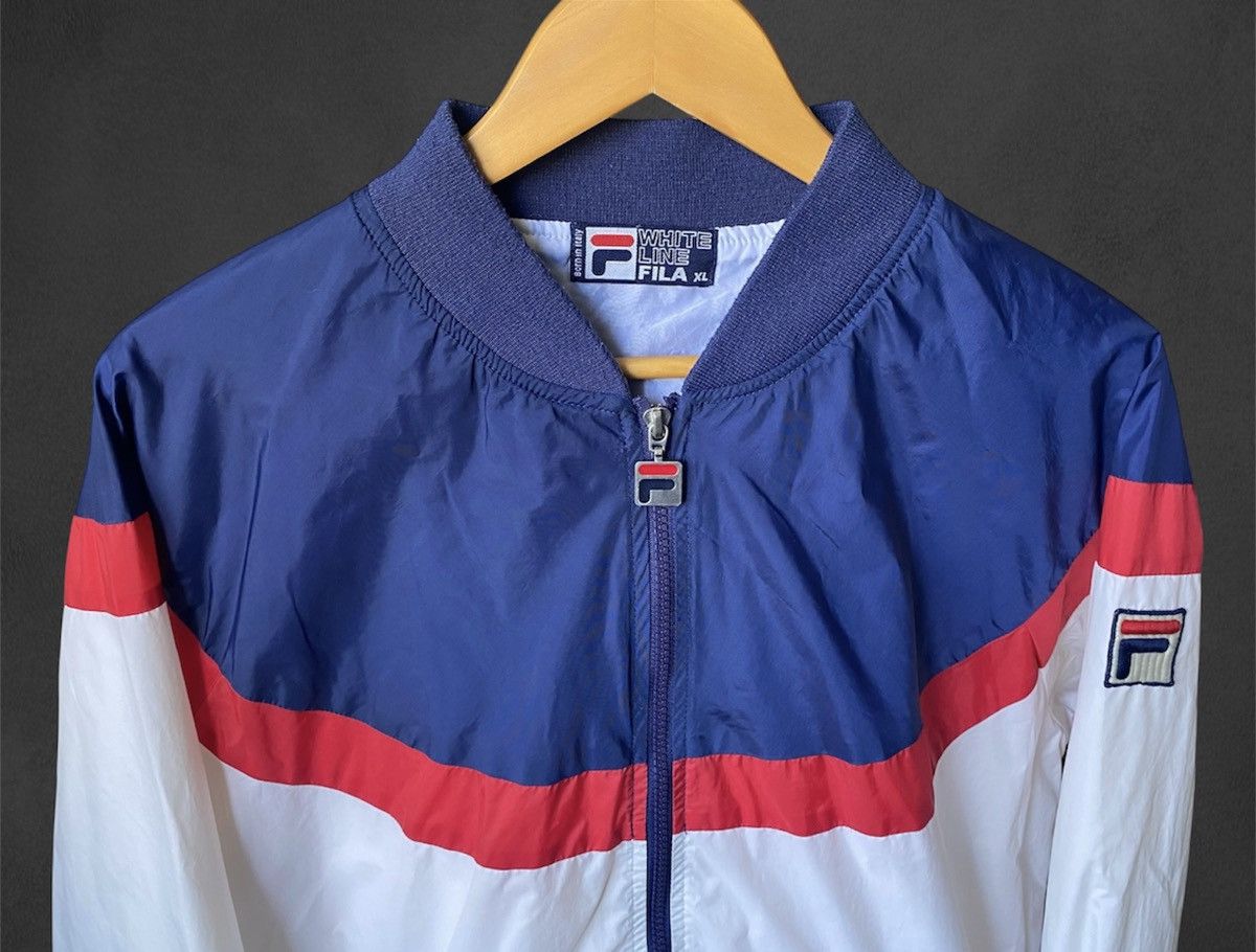 Fila Rare Vintage Fila Nylon Beige Blue Red Bomber Light Jacket Size US XL / EU 56 / 4 - 5 Thumbnail