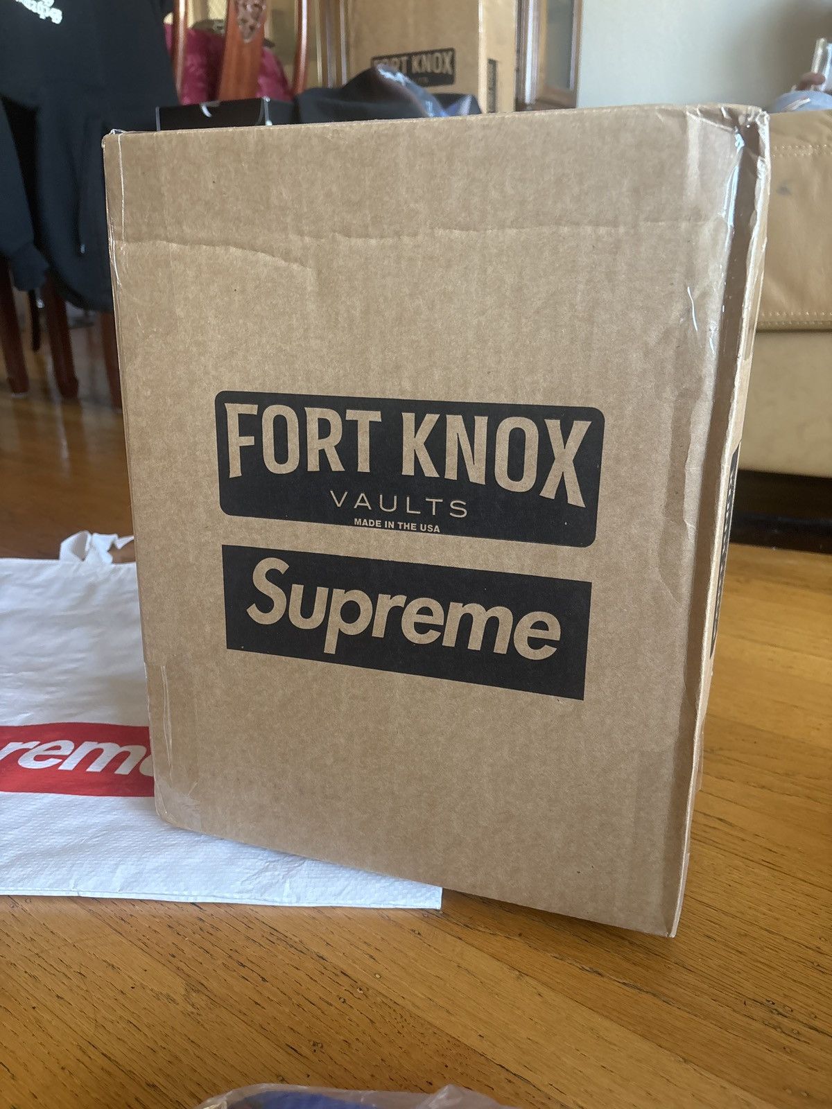 Supreme SS26 Supreme Fort Knox Safe Size ONE SIZE - 1 Thumbnail