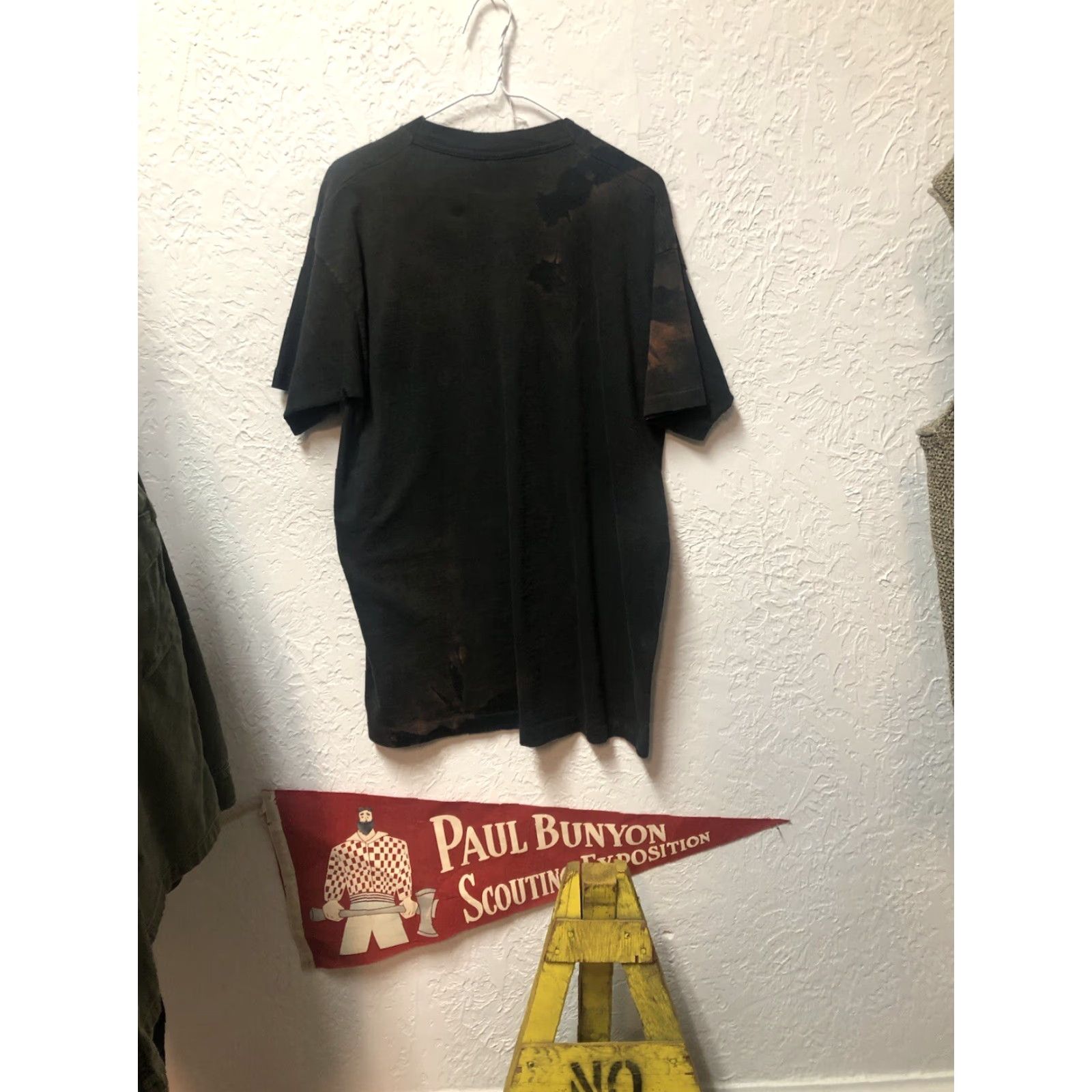 Velvet VINTAGE Faded Black Velvet Canadian Whiskey T Shirt XL Men Velvet Black Sun Liquor Adult XL T-Shirt Mens Size US XL / EU 56 / 4 - 8 Thumbnail