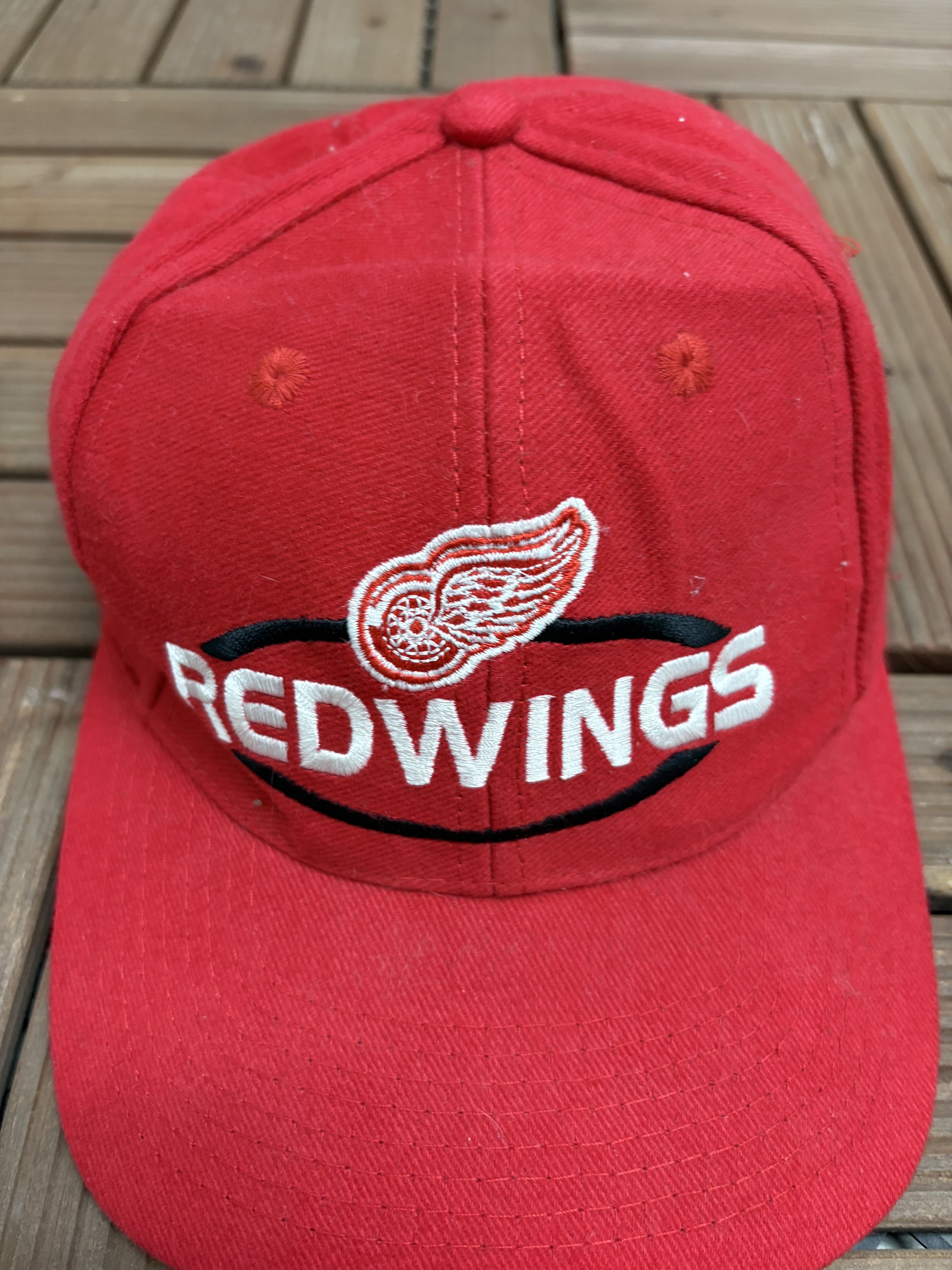 Logo 7 Detroit Red Wings Vintage Logo 7 Red Hat Cap Size ONE SIZE - 3 Thumbnail