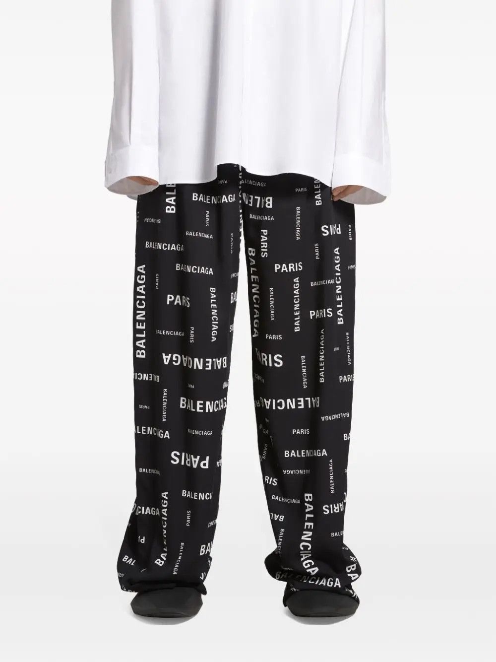 Balenciaga o1la1rc1a1024 Bal Paris Allover Pyjama Pants in Black/White Size US 30 / EU 46 - 4 Thumbnail