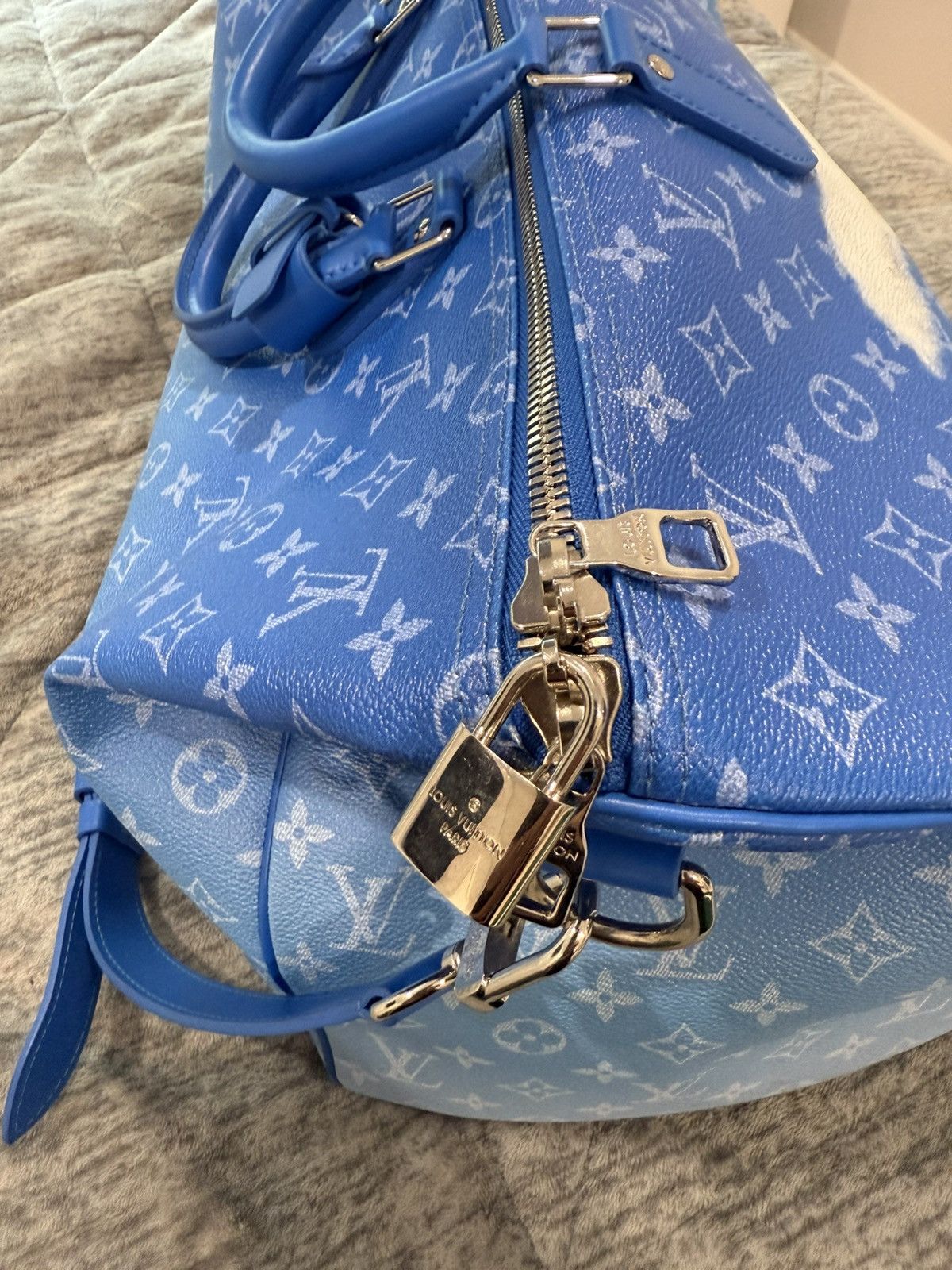 Louis Vuitton Louis Vuitton Cloud Keepall 50 FW20 Virgil Abloh Size ONE SIZE - 3 Thumbnail