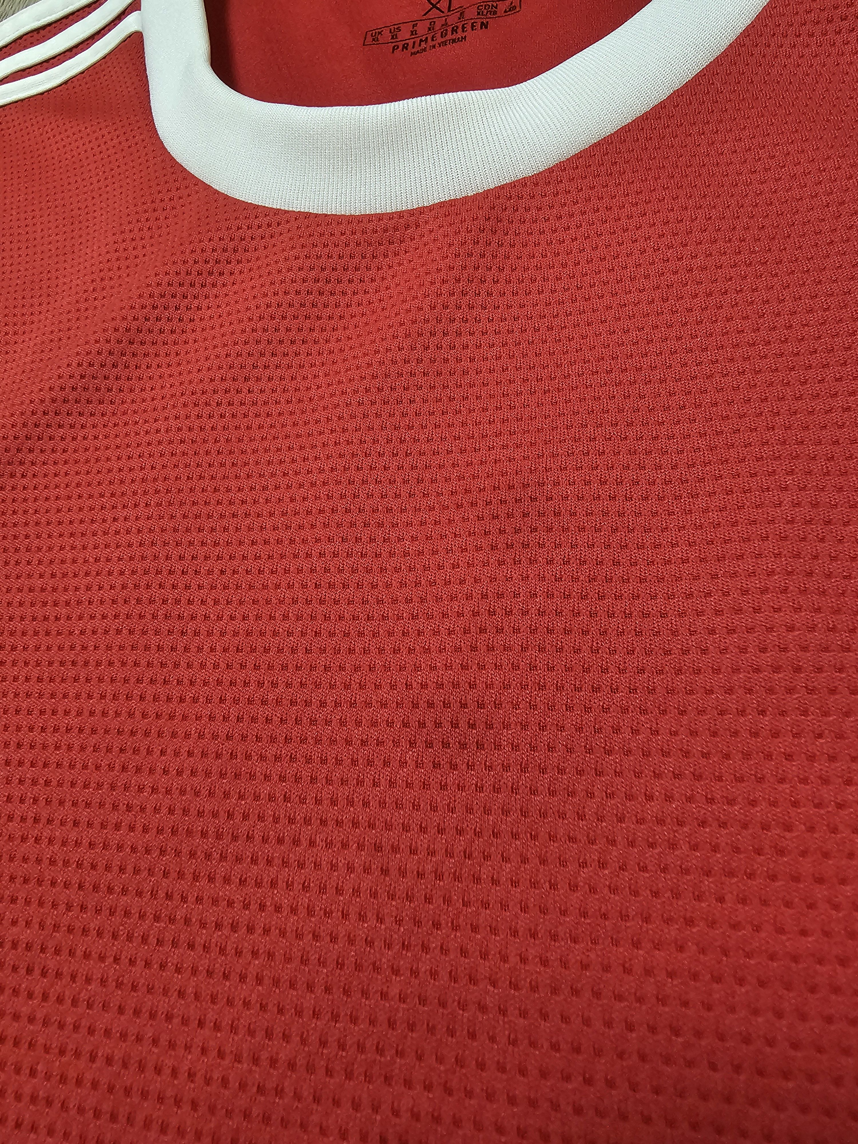 Adidas MANCHESTER UNITED 2022 RONALDO HOME FOOTBALL SOCCER JERSEY Size US XL / EU 56 / 4 - 6 Thumbnail