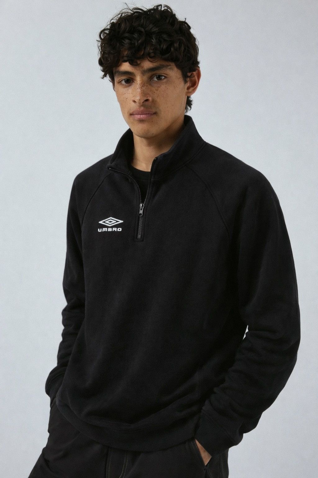 Umbro Umbro Mens Vintage 1/4 Zip Sweatshirt Black Logo Pullover Size US S / EU 44-46 / 1 - 3 Thumbnail