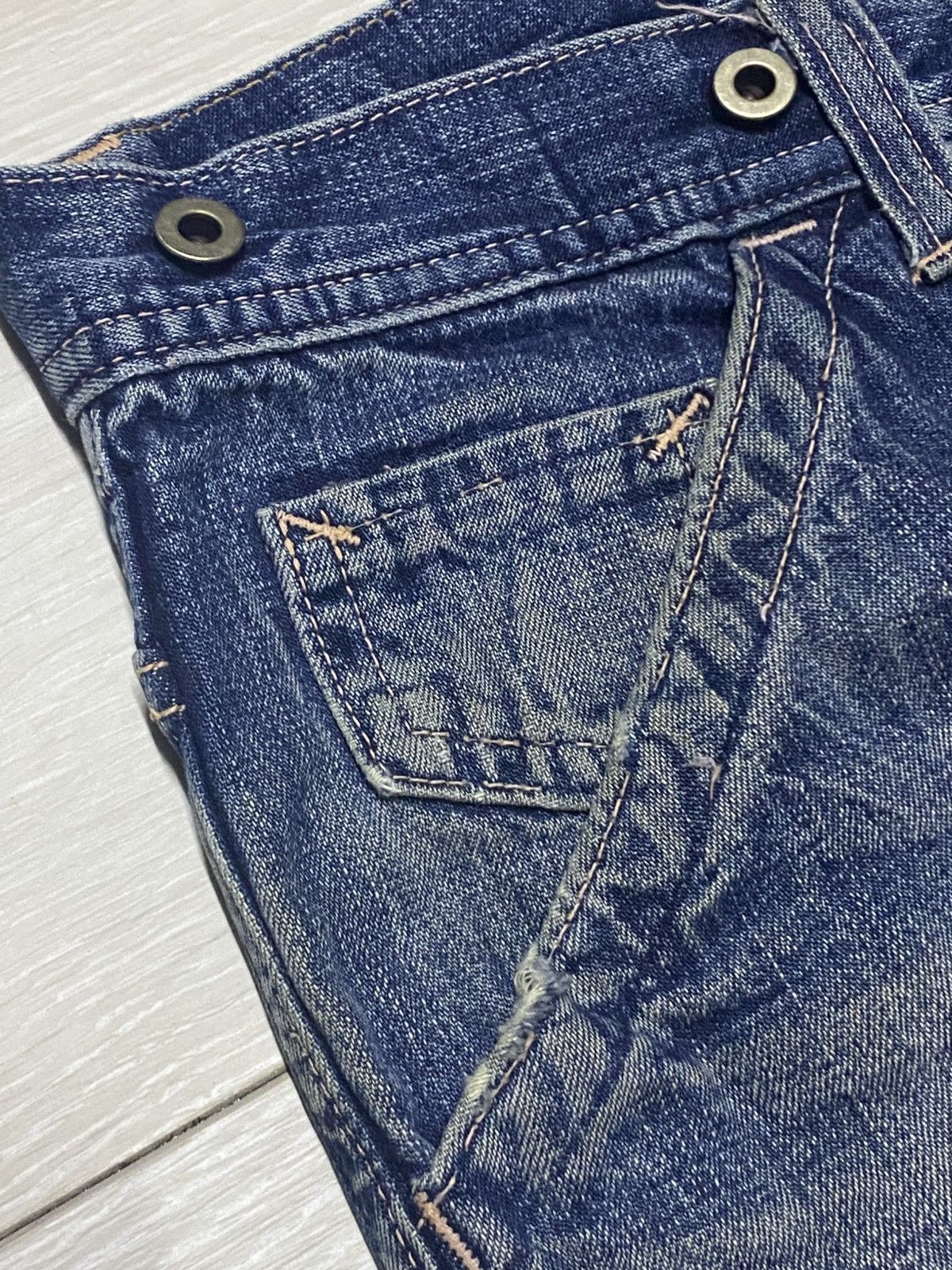 Lee Vintage Lee Union Made Blue Wash Paint Splatter Loose Jeans Size US 31 - 15 Thumbnail