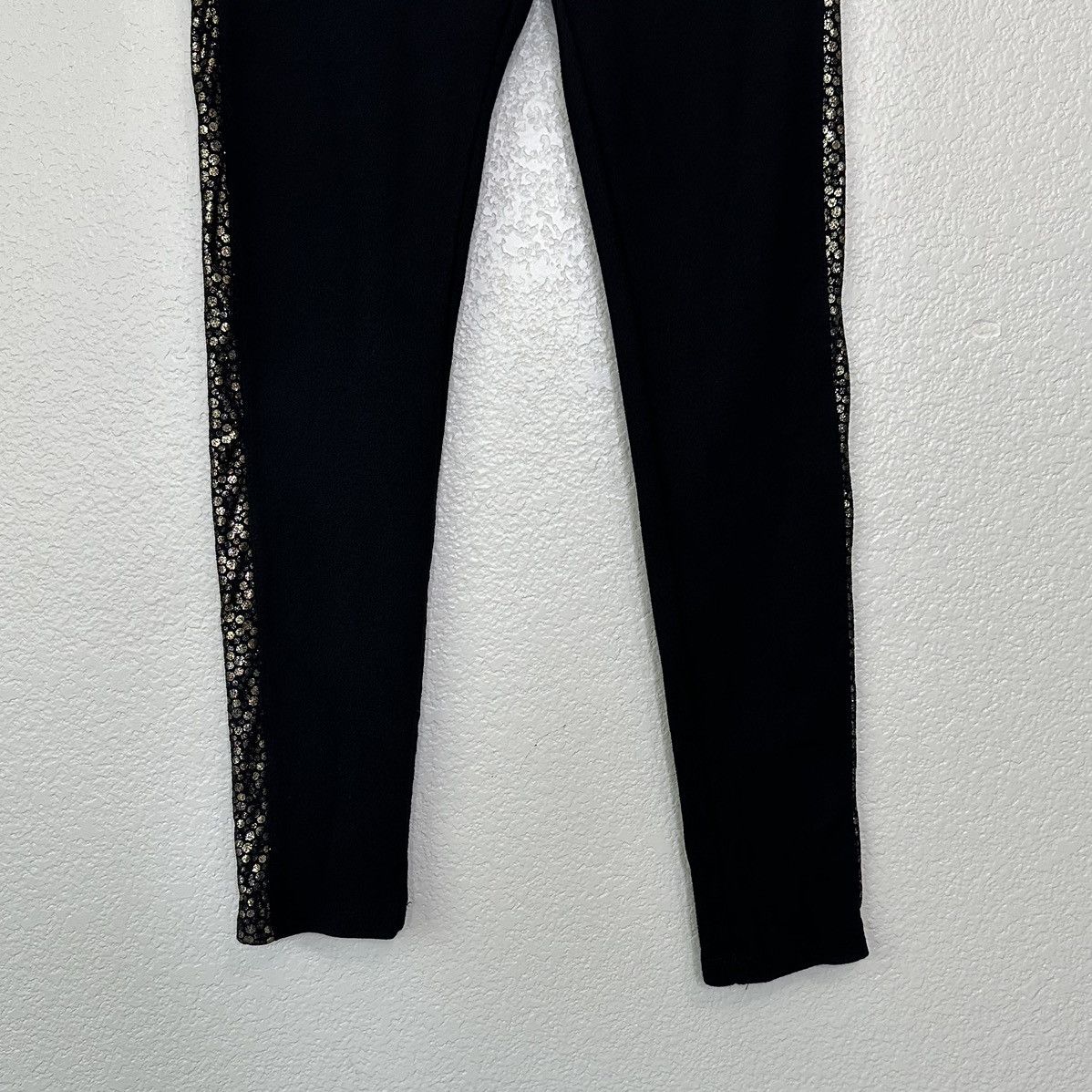 Other Two’e Black Metallic Elasticized Waist Leggings, Sz Medium Size 28" / US 6 / IT 42 - 4 Thumbnail
