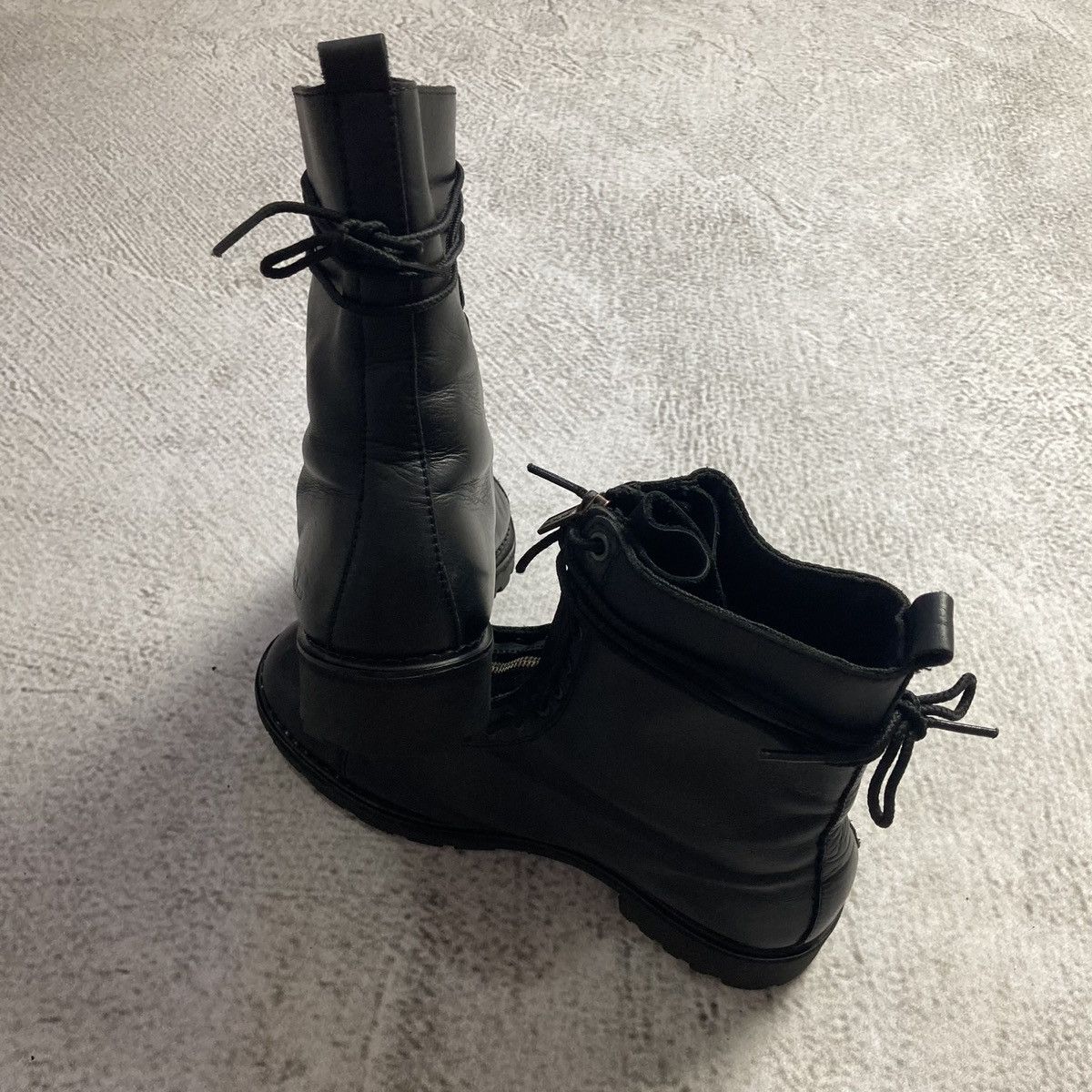 Calvin Klein 🚀NEED GONE🚀 CALVIN KLEIN Leather Front Zipper Boots Archive Size US 7 / EU 40 - 5 Thumbnail