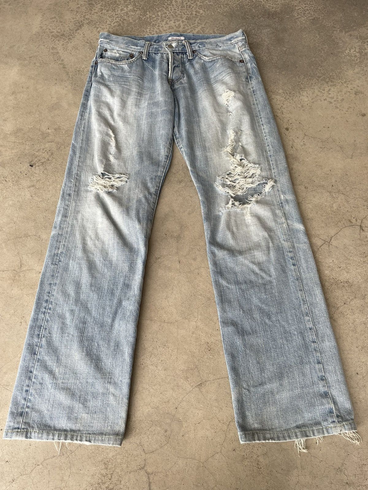 Vintage Eternal Distressed Jeans
