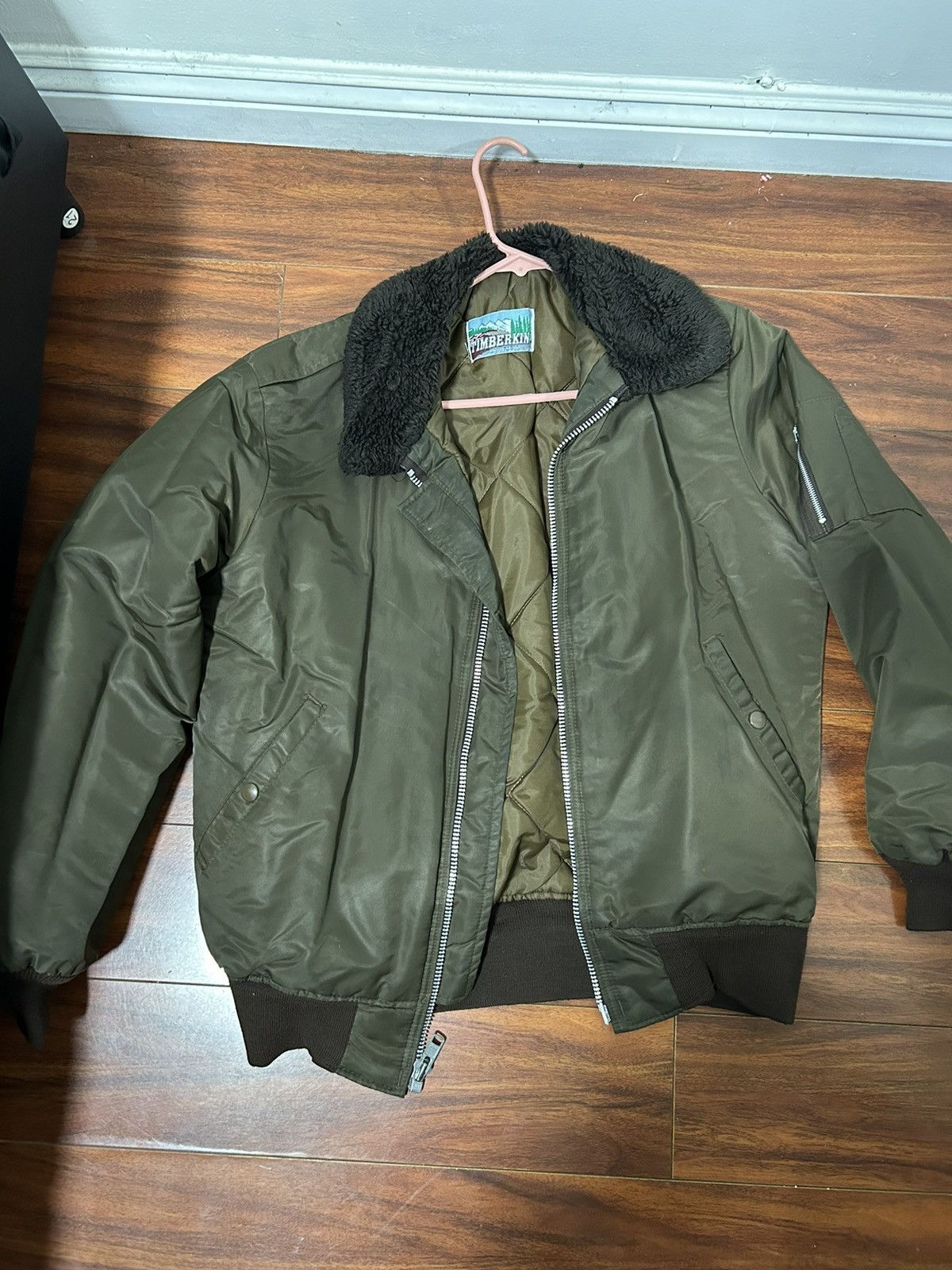 Vintage Brown bomber jacket with fur collar Size US M / EU 48-50 / 2 - 1 Thumbnail