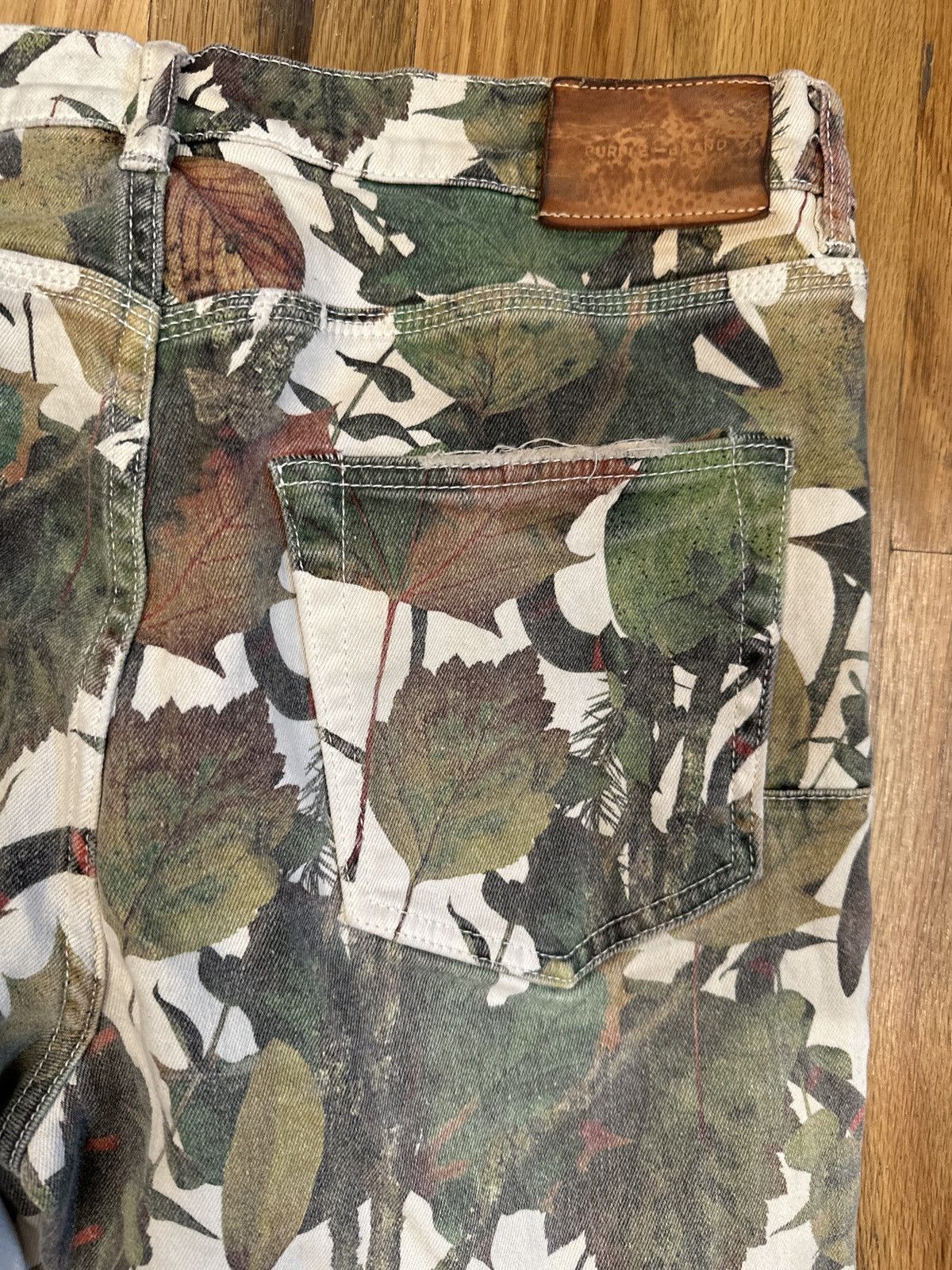 Purple Brand Purple Brand Leaf Print White Denim Jeans Size 34 Size US 34 / EU 50 - 4 Thumbnail