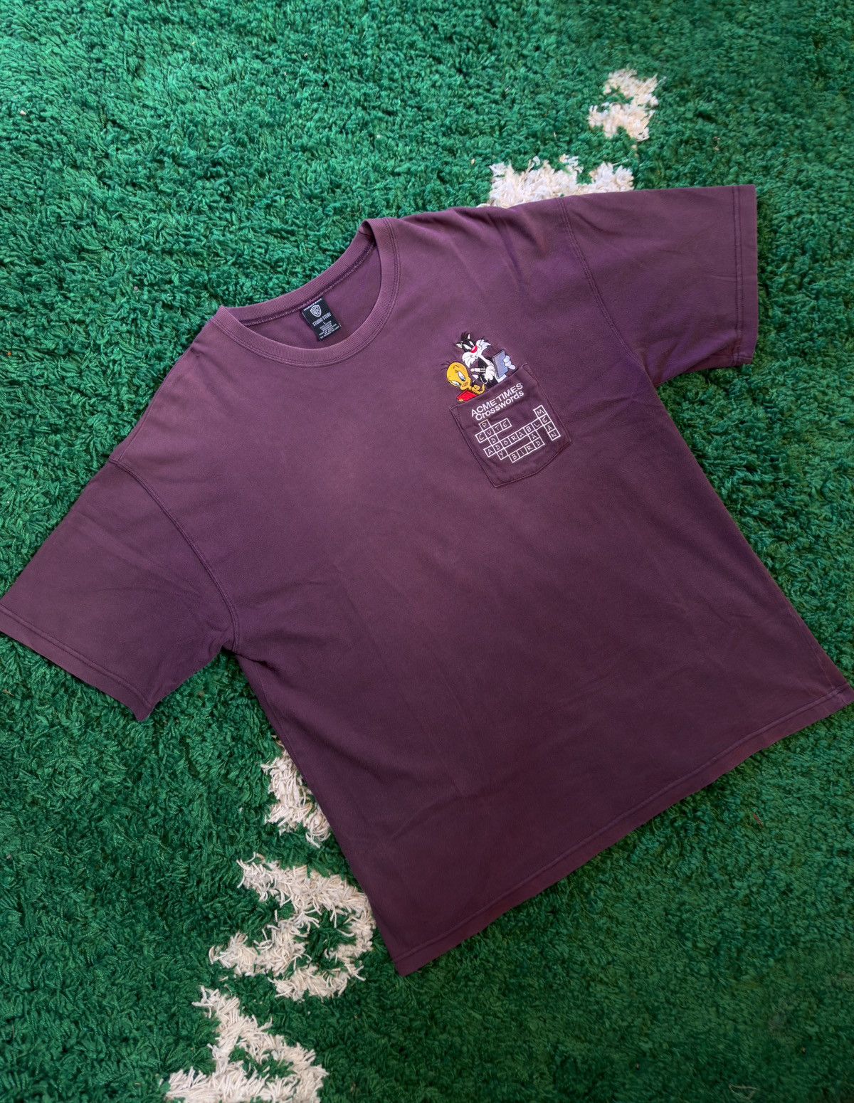 Vintage Vintage Looney Tunes Crossword Tee Size US XL / EU 56 / 4 - 1 Thumbnail