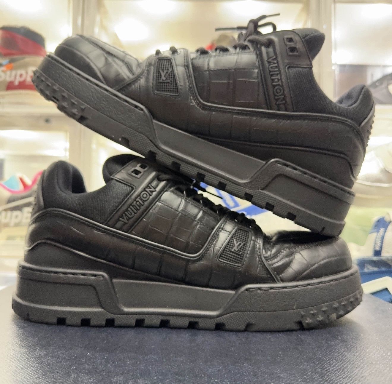 Louis Vuitton Louis Vuitton Trainer Maxi Black Leather Sneakers 0079 Size US 9 / EU 42 - 7 Thumbnail
