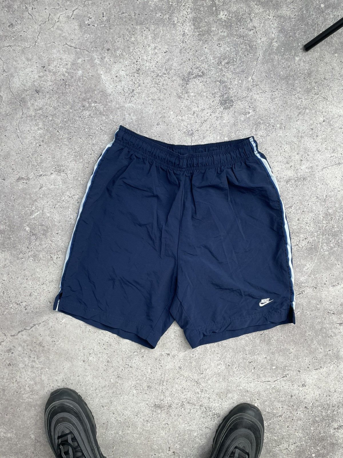 Nike × Vintage Vintage Nike Shorts Navy Nylon y2k Size US 32 / EU 48 - 1 Thumbnail