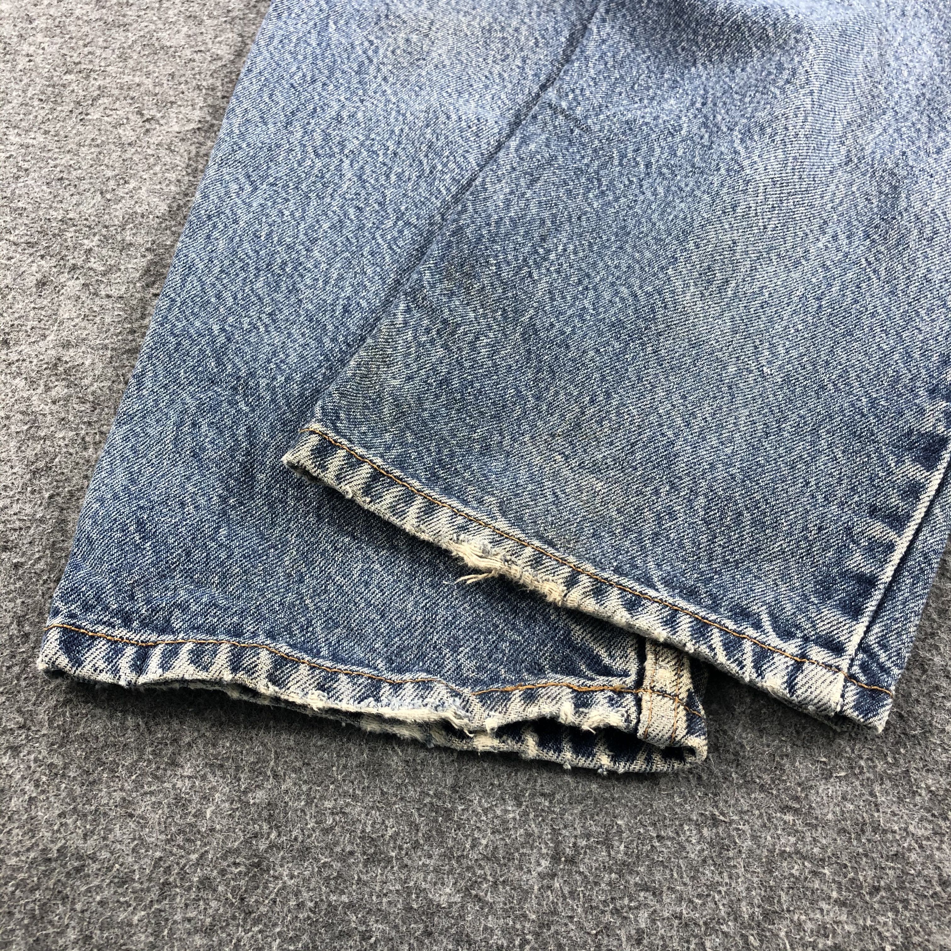Levi's Vintage Levis 550 Jeans Faded Blue Denim KJ507 Size US 32 / EU 48 - 6 Thumbnail