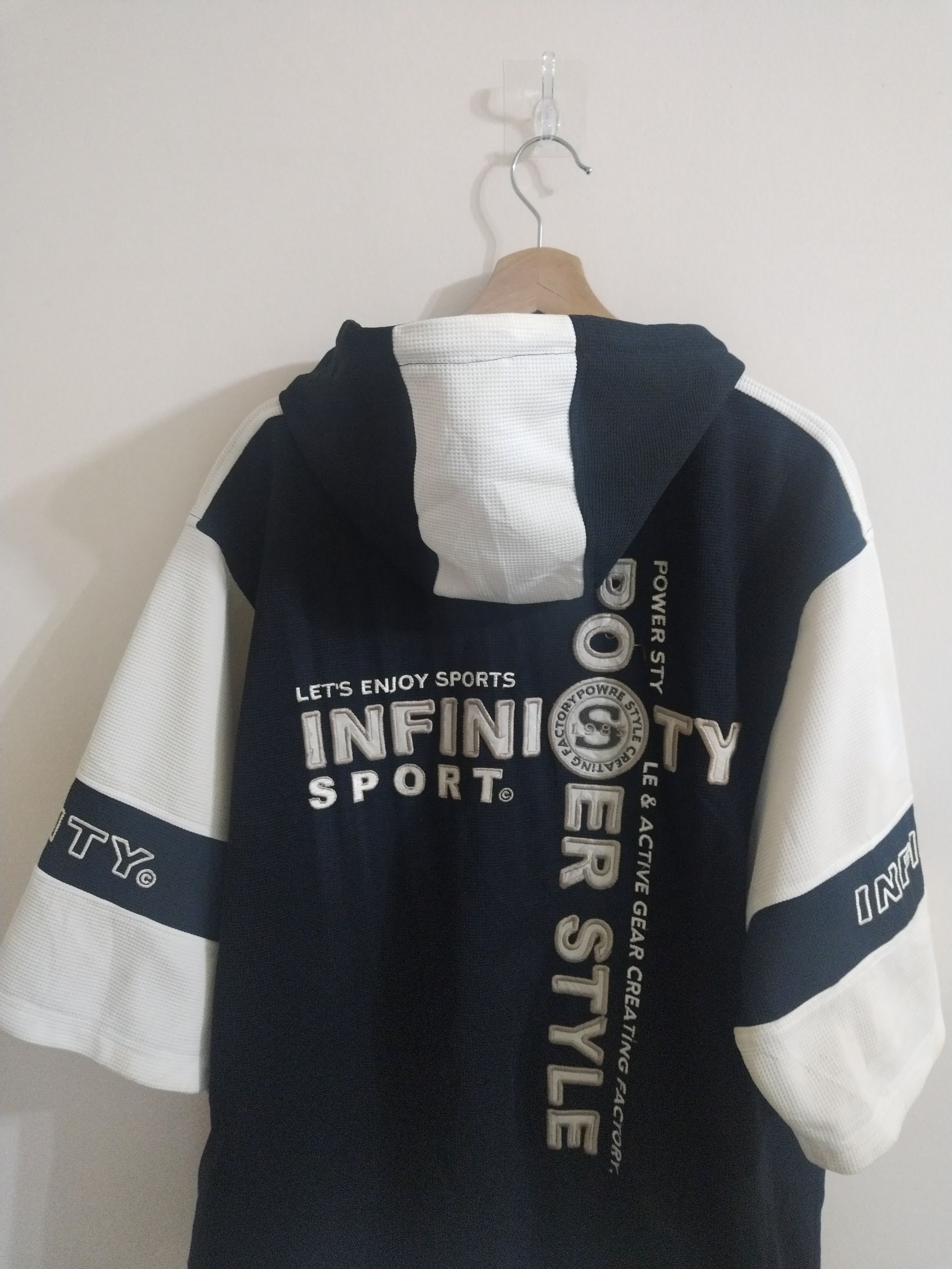 Designer × Japanese Brand Oversized Hoodies Big Logo Designed Size US XL / EU 56 / 4 - 4 Thumbnail