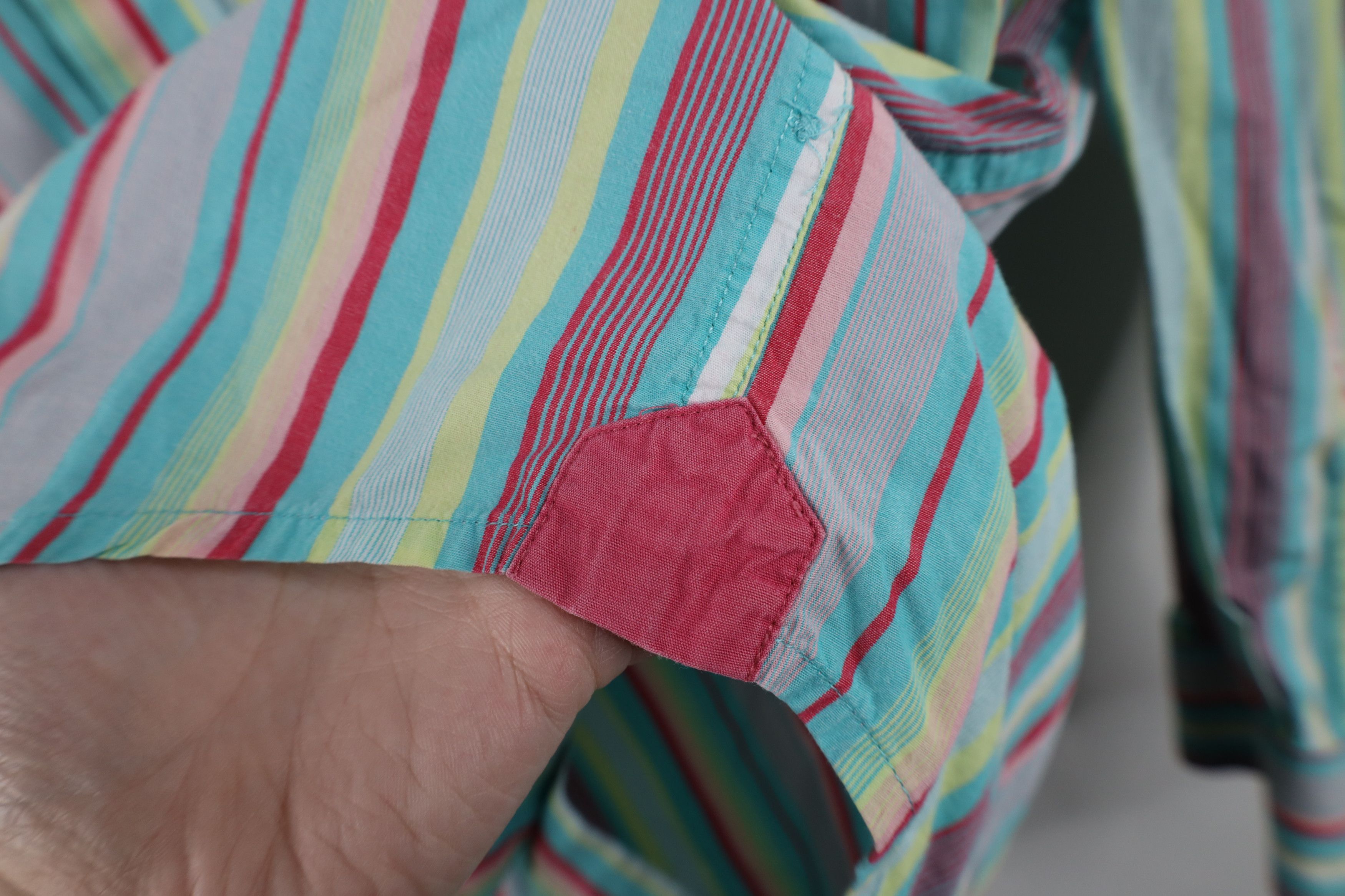 Vintage Vintage 90s Y2K Streetwear Striped Collared Button Shirt Size US XL / EU 56 / 4 - 9 Thumbnail