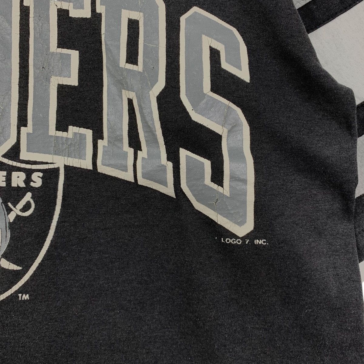 Vintage Vintage Las Vegas RAIDERS NFL Team Sportswear Big T-Shirt Size US L / EU 52-54 / 3 - 4 Thumbnail