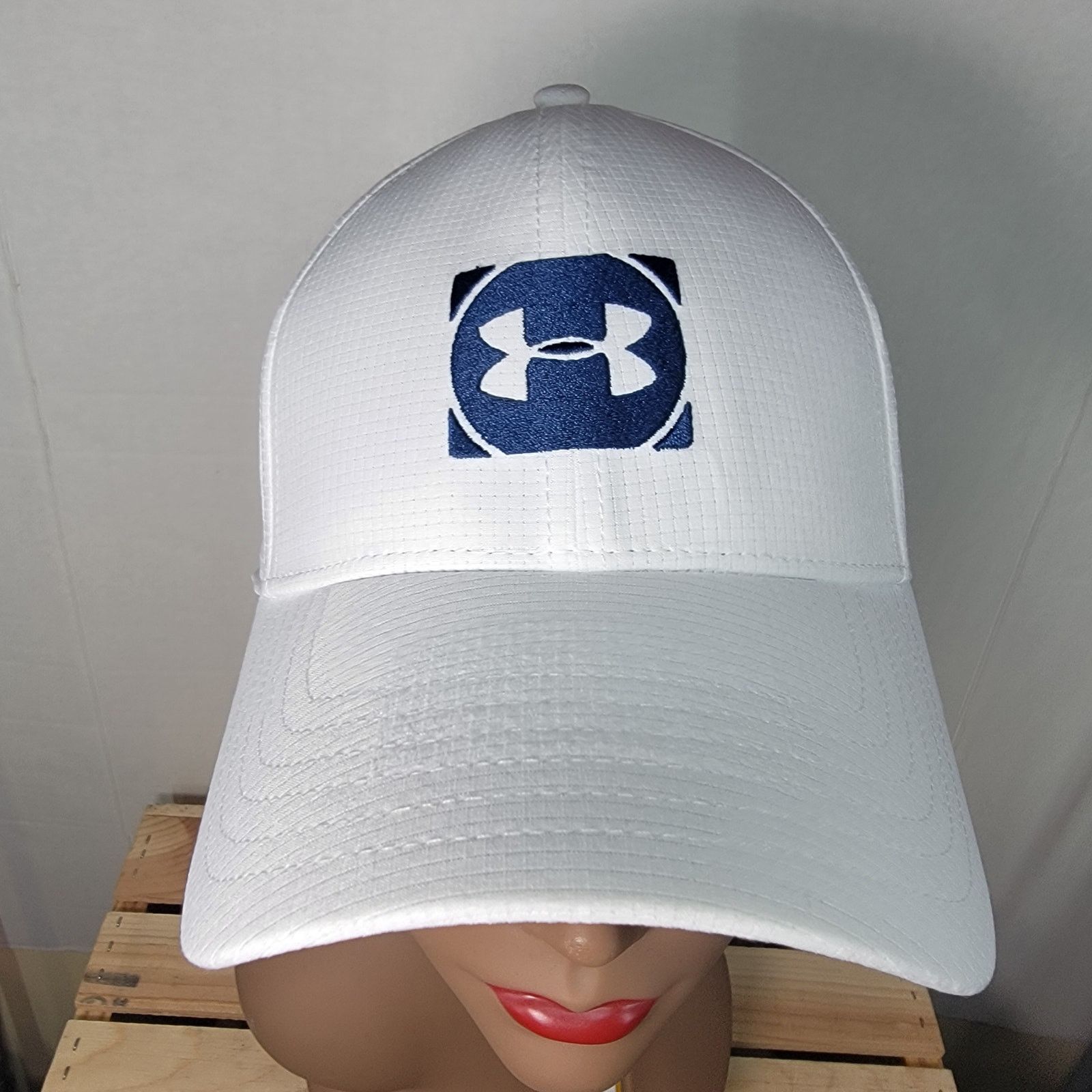 Under Armour Under Armour White "Golf" Ball Cap - Size M/L Size ONE SIZE - 1 Thumbnail
