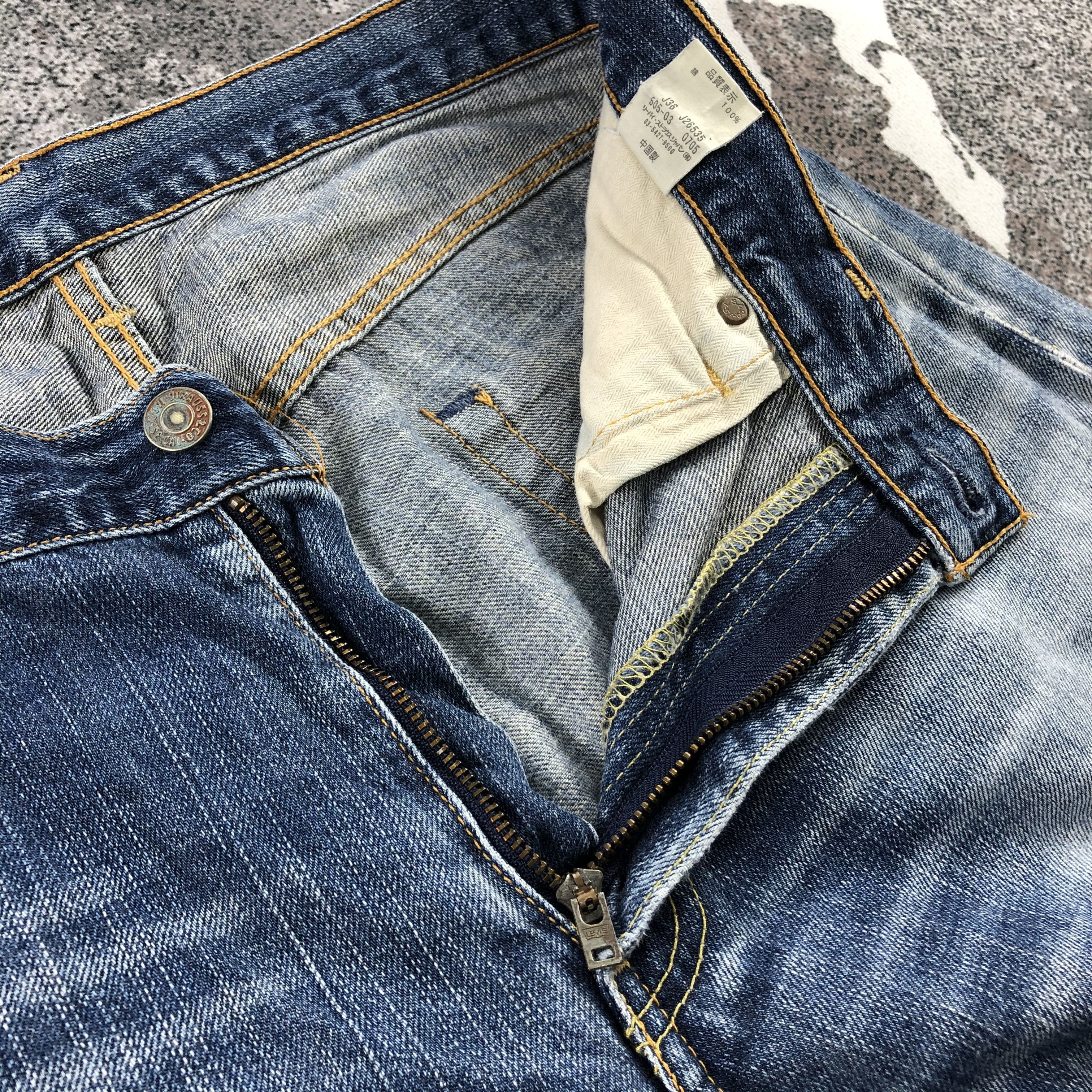 Levi's Vintage Levis 505 Jeans Distressed Denim KJ850 Size US 34 / EU 50 - 13 Thumbnail