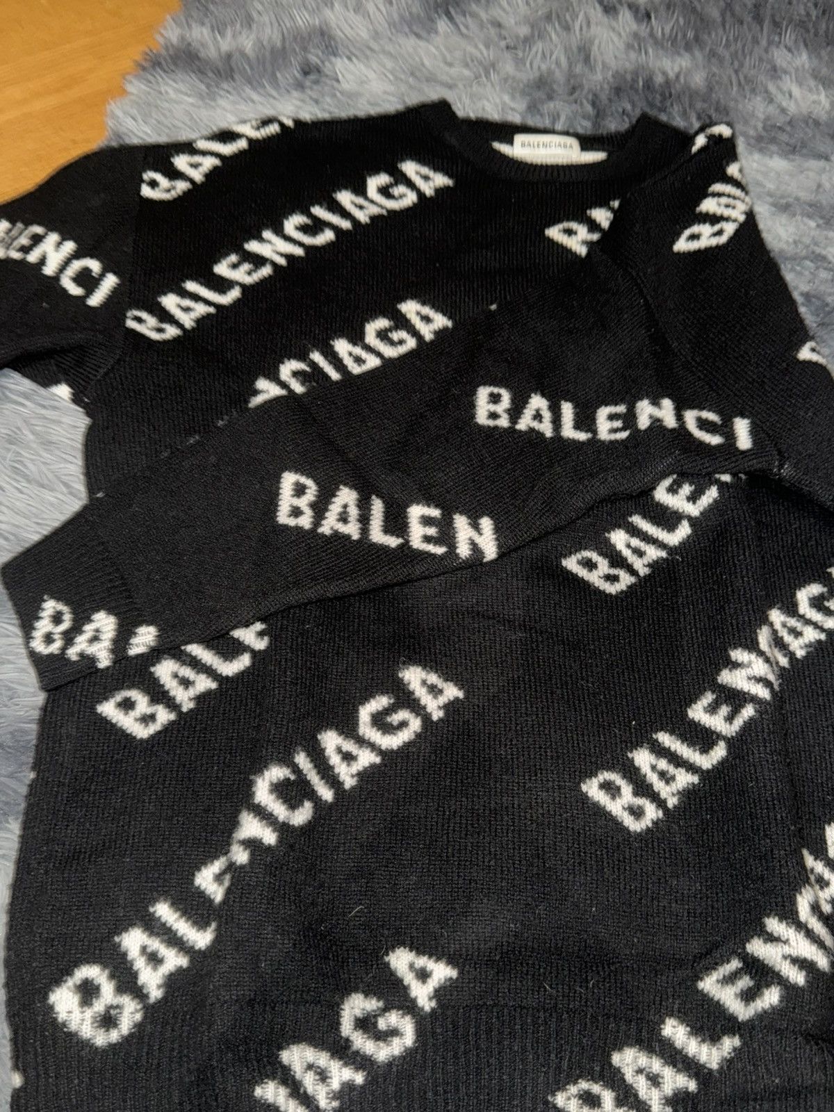 Balenciaga Balenciaga logo knit Size US XS / EU 42 / 0 - 2 Thumbnail