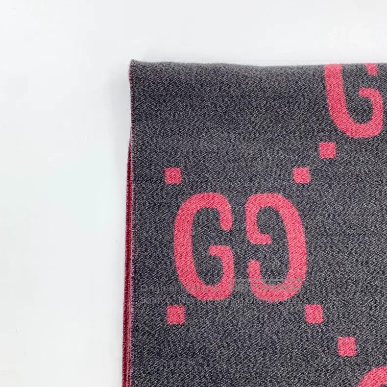 Gucci Gucci Gray and pink colour block logo jacquard full print Size ONE SIZE - 3 Thumbnail