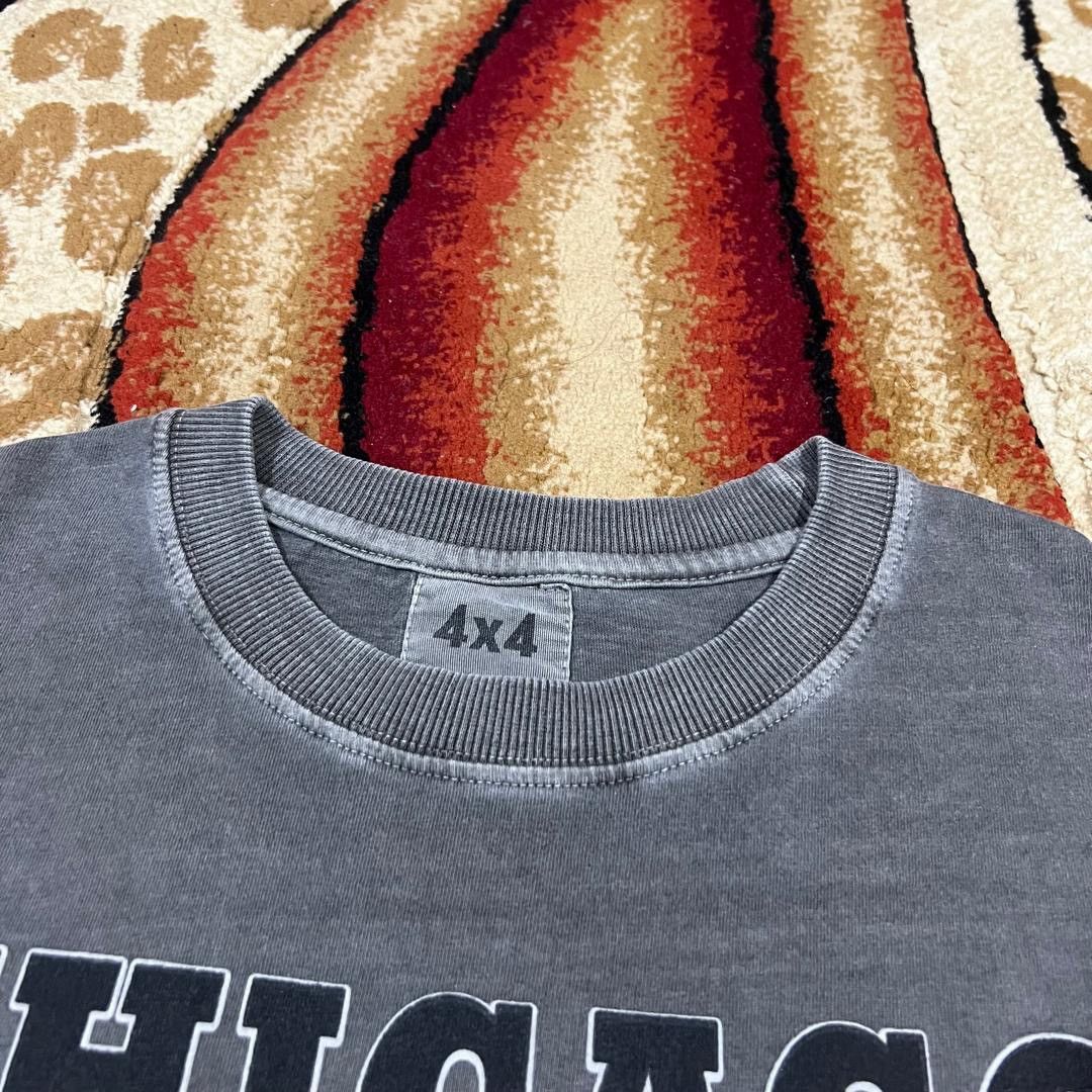 NFL Vintage Thrashed Faded Chicago Bulls ERD GRUNGE T Shirt Size US XL / EU 56 / 4 - 4 Thumbnail
