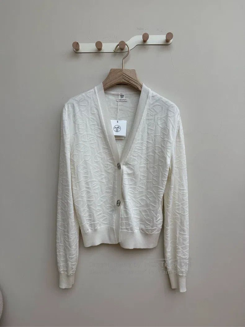 Hermes Hermes White Knit with Silk and Cotton, Pig Nose Pattern, Size XS / US 0-2 / IT 36-38 - 1 Thumbnail