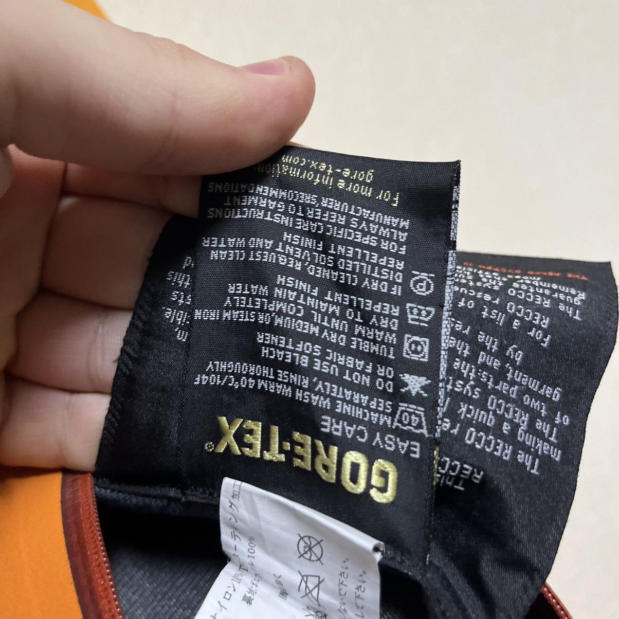 Arc'teryx Men's Arcteryx Beta Gore-Tex Jacket Recco Gorpcore Size US L / EU 52-54 / 3 - 22 Thumbnail
