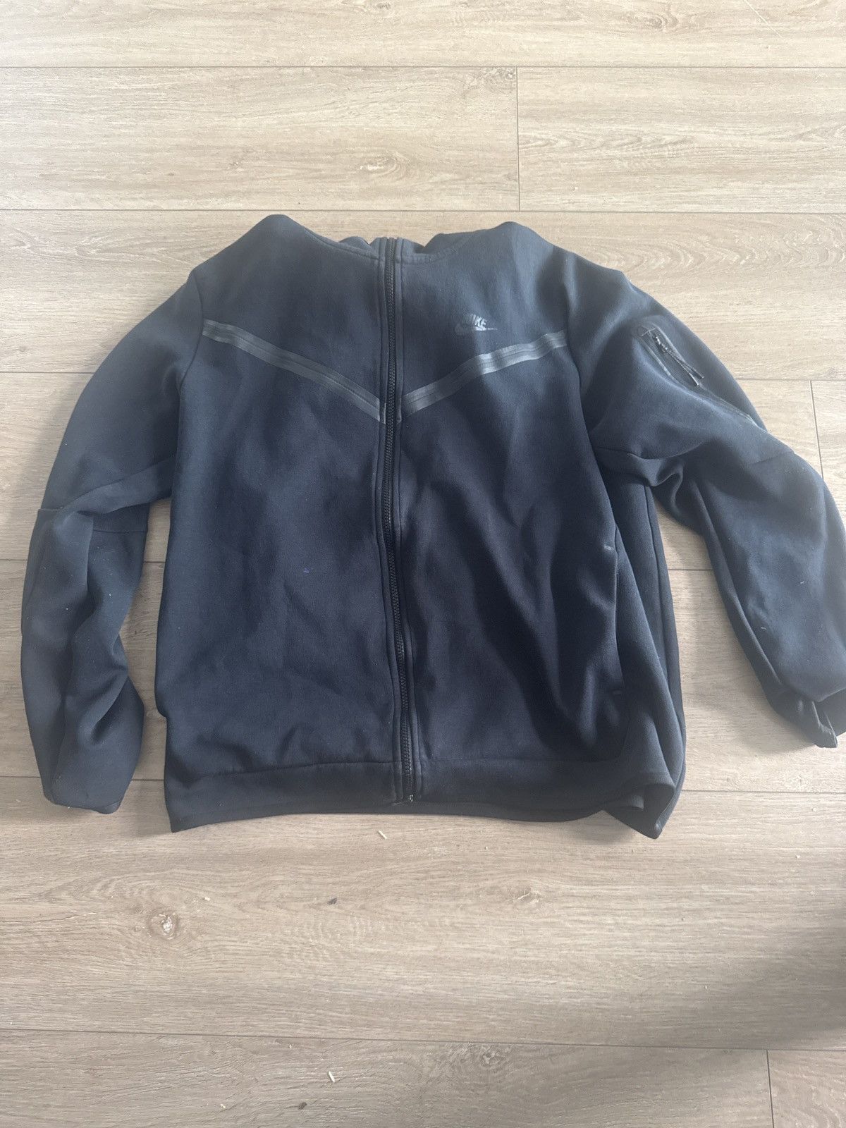 Nike Pre-2025 Nike Tech Size US XL / EU 56 / 4 - 1 Thumbnail