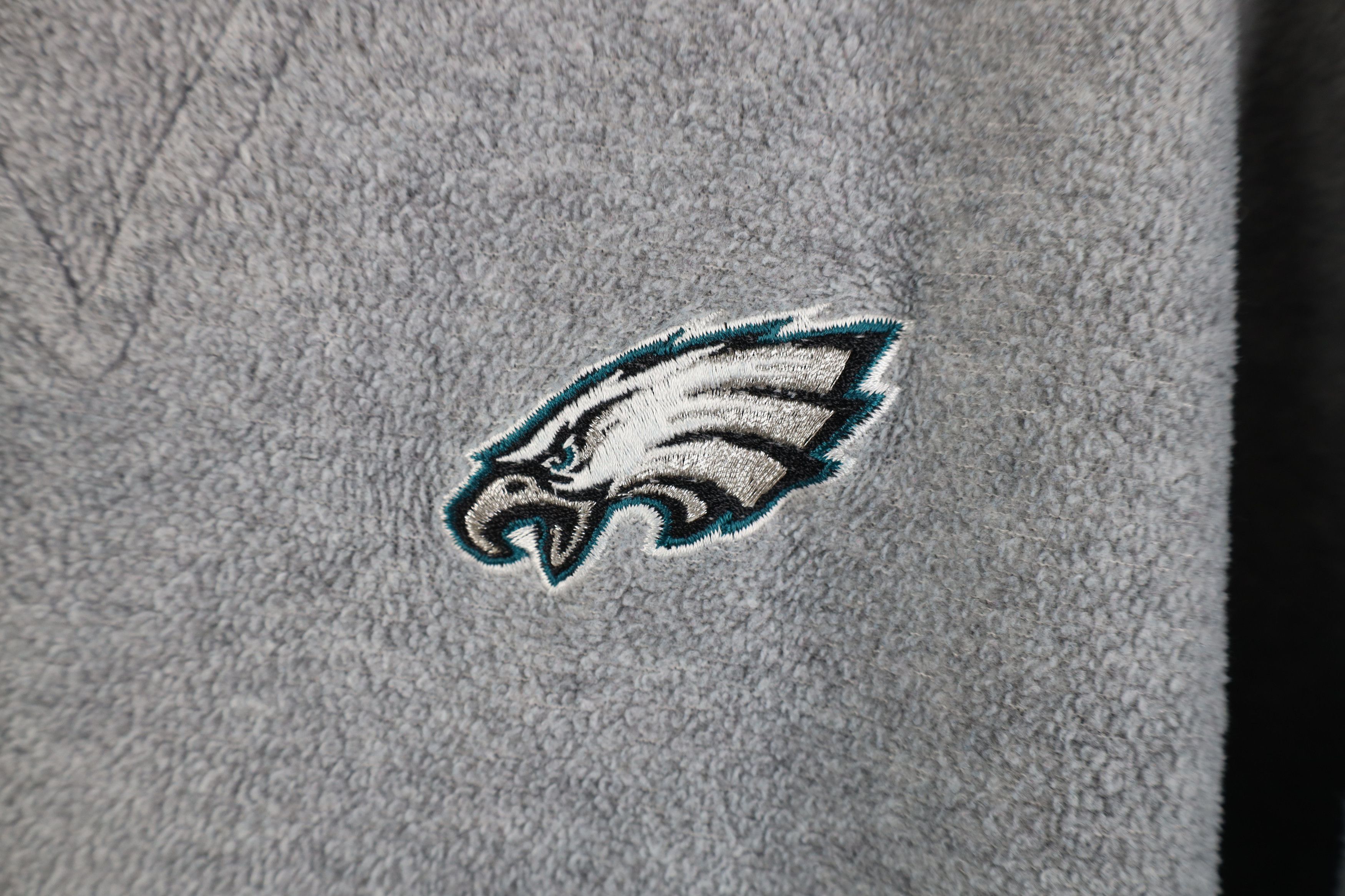 Vintage Vintage 90s Philadelphia Eagles Football Fleece Sweatshirt Size US XL / EU 56 / 4 - 4 Thumbnail