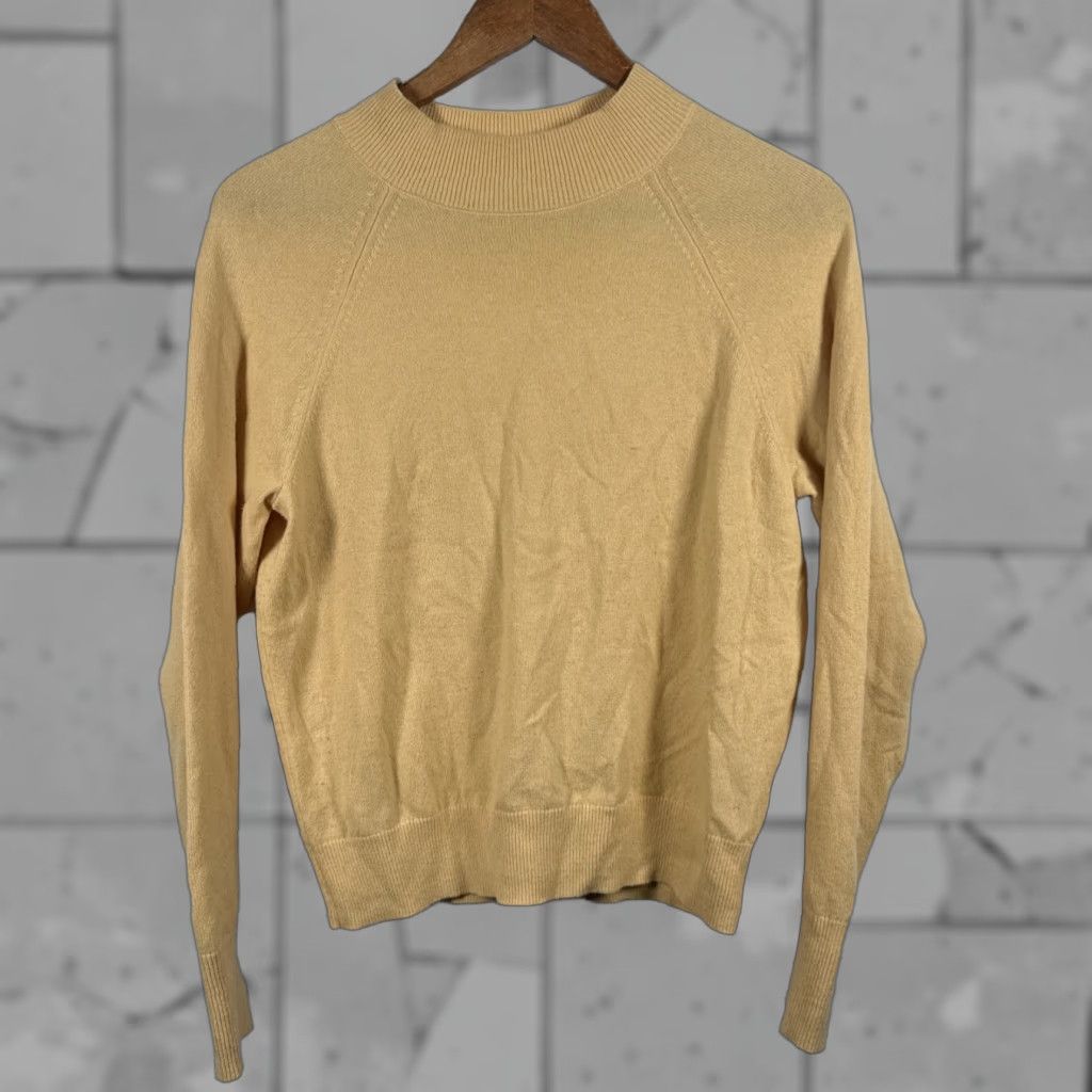 Everlane VINTAGE? Wait no. The item isn't vintage. So: EVERLANE Yellow Cashmere Pullover Sweater Womens Size S Size S / US 4 / IT 40 - 1 Thumbnail