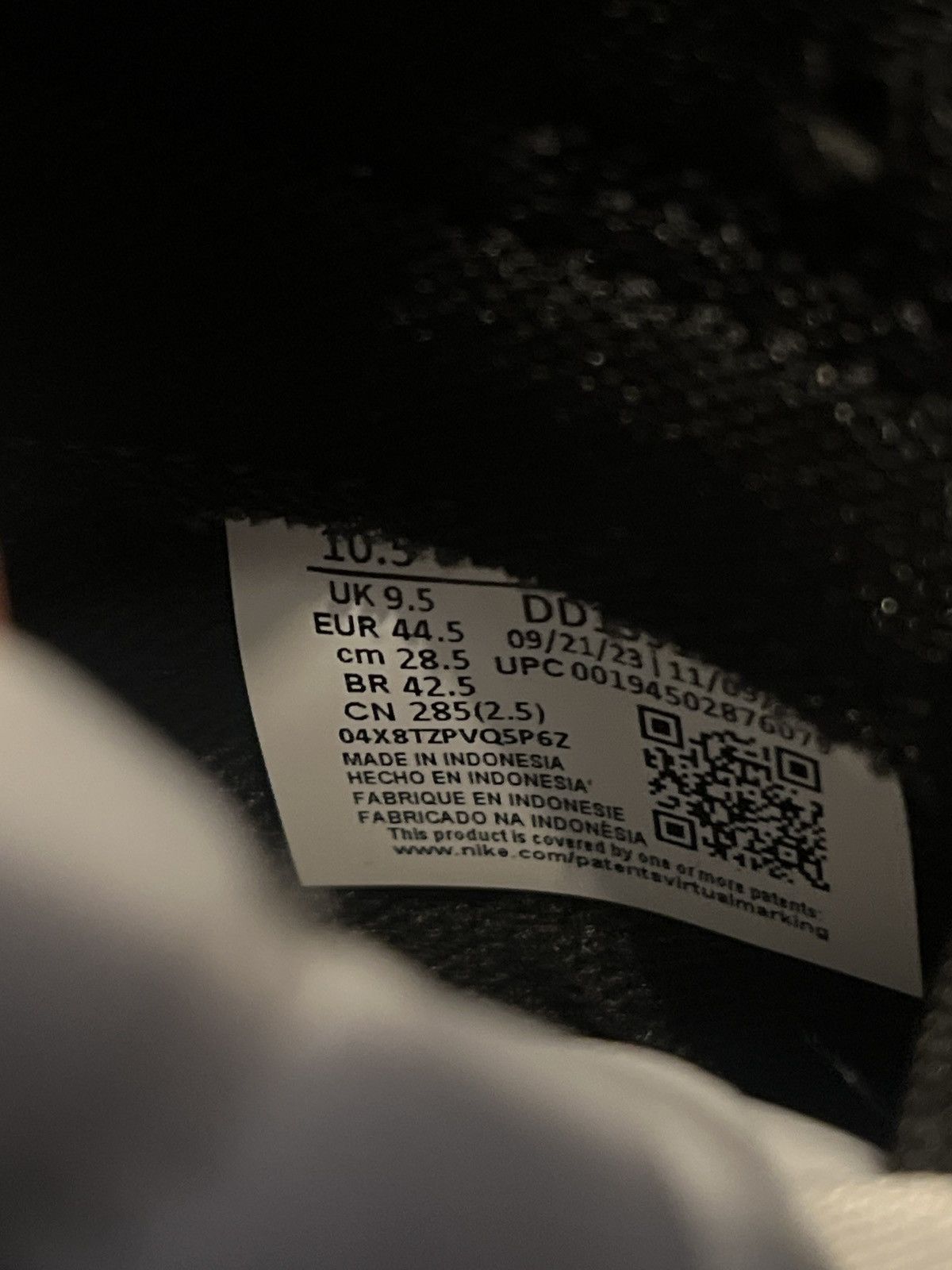 Nike NIKE DUNK LOW RETRO Size US 10.5 / EU 43-44 - 6 Thumbnail