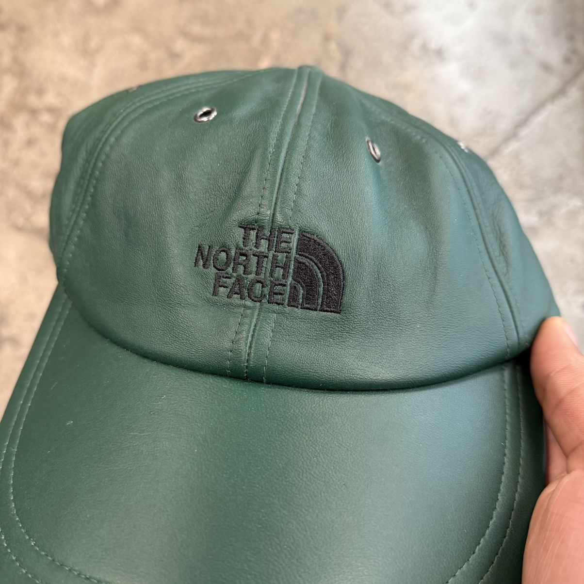 Supreme × The North Face Supreme The North Face Leather 6 Panel Hat Size ONE SIZE - 4 Thumbnail