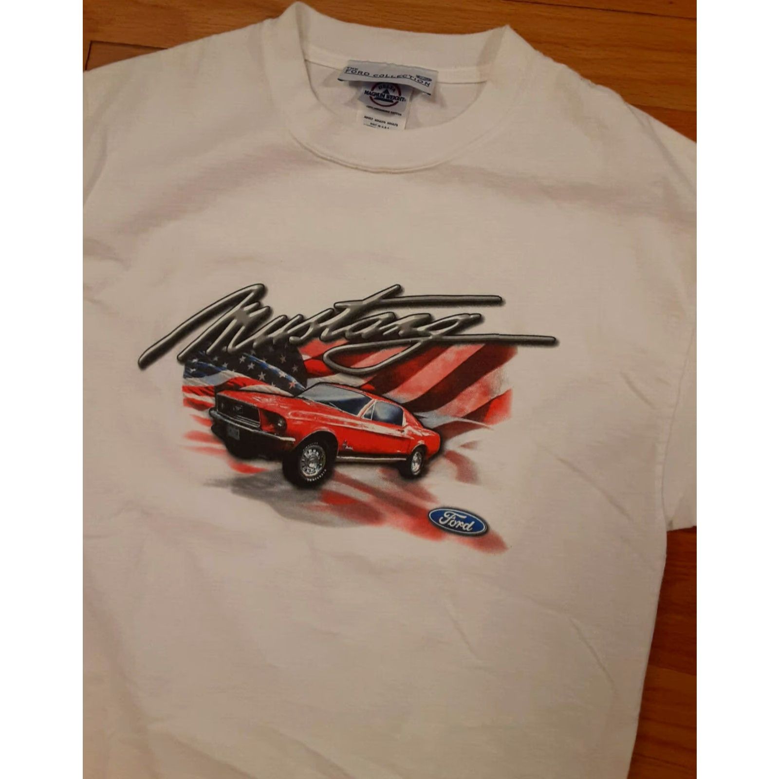 Delta VINTAGE Ford Mustang T-Shirt Mens M White Delta USA Collection 25in long 18in pit to pit MX Weight Size US M / EU 48-50 / 2 - 3 Thumbnail