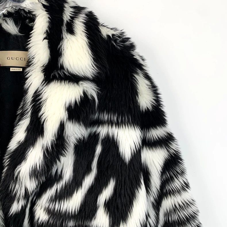 Gucci Gucci Size 36 23 color-blocked zebra-print mink fleece coat Size US XS / EU 42 / 0 - 3 Thumbnail